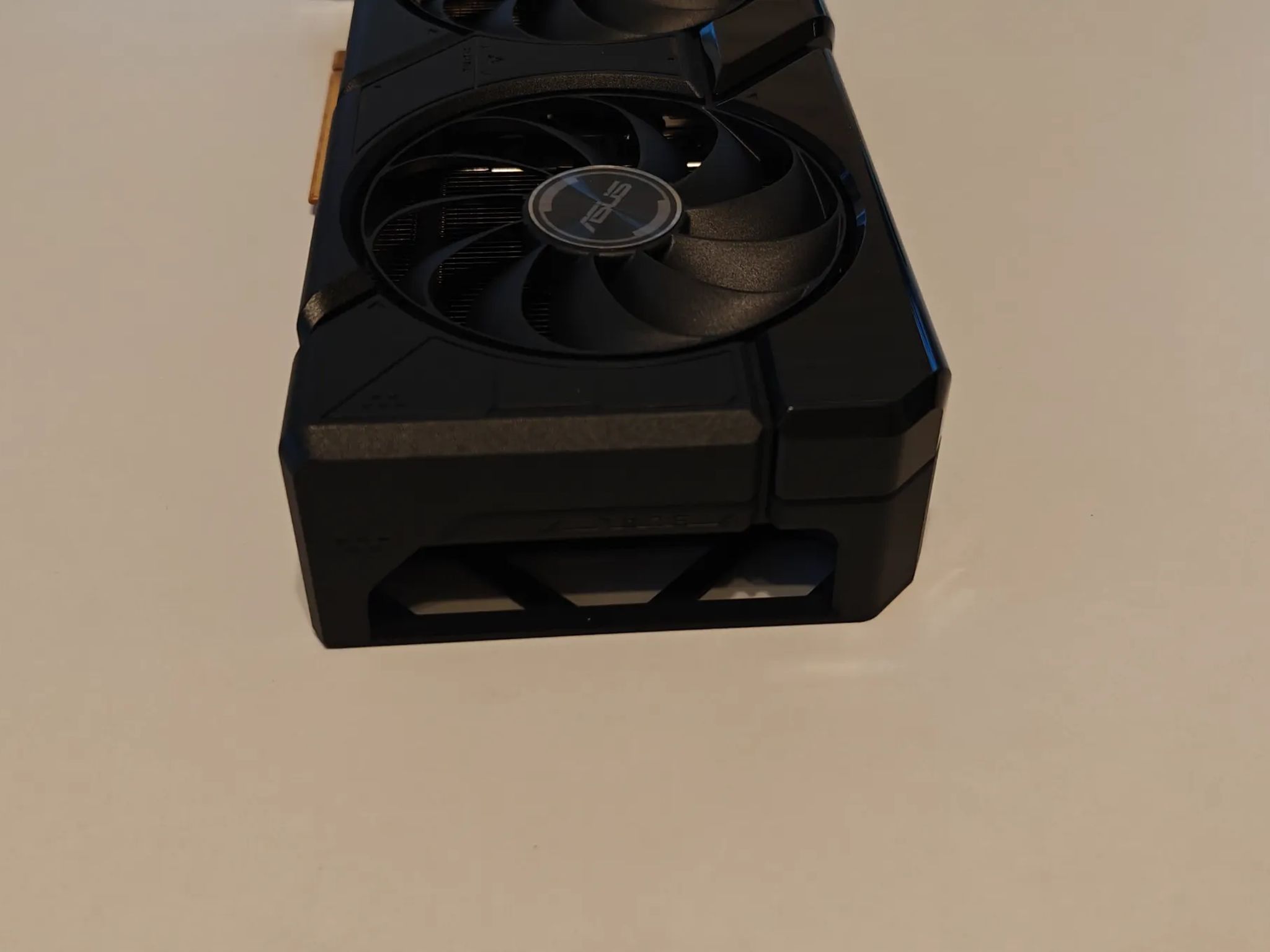 ASUS Dual Radeon RX 7800 XT OC Edition 16GB GDDR6