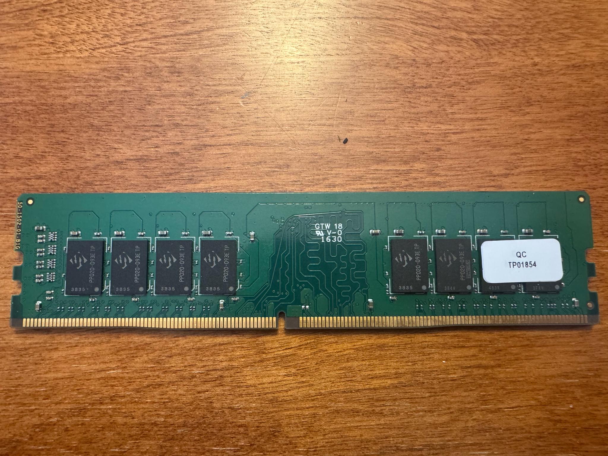 AVANT 16 GB DDR4-2400 UDIMM ROHS