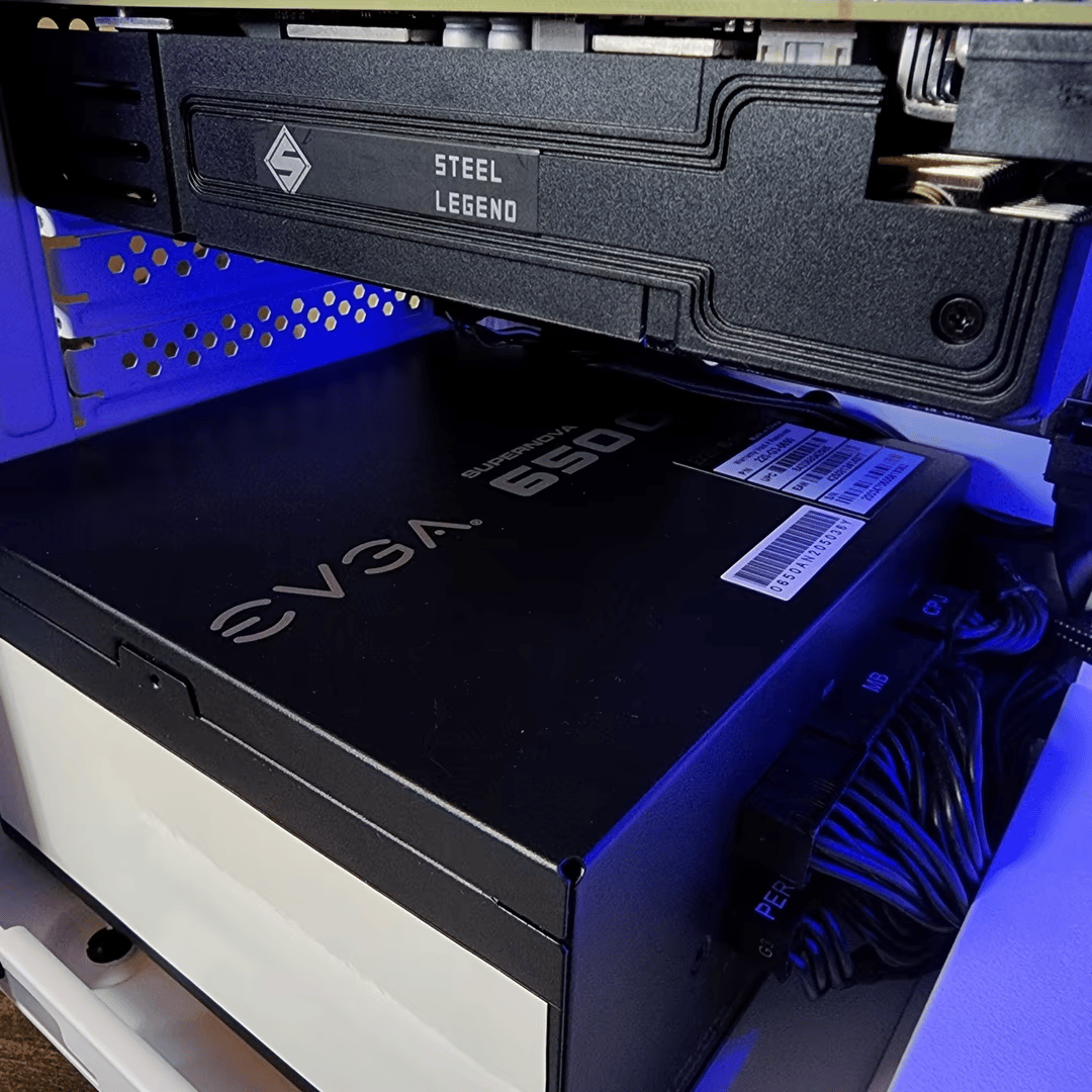 Intel Core i3 10100F // AMD Radeon RX5500 4GB // Silicon Power 16GB 3200MHz