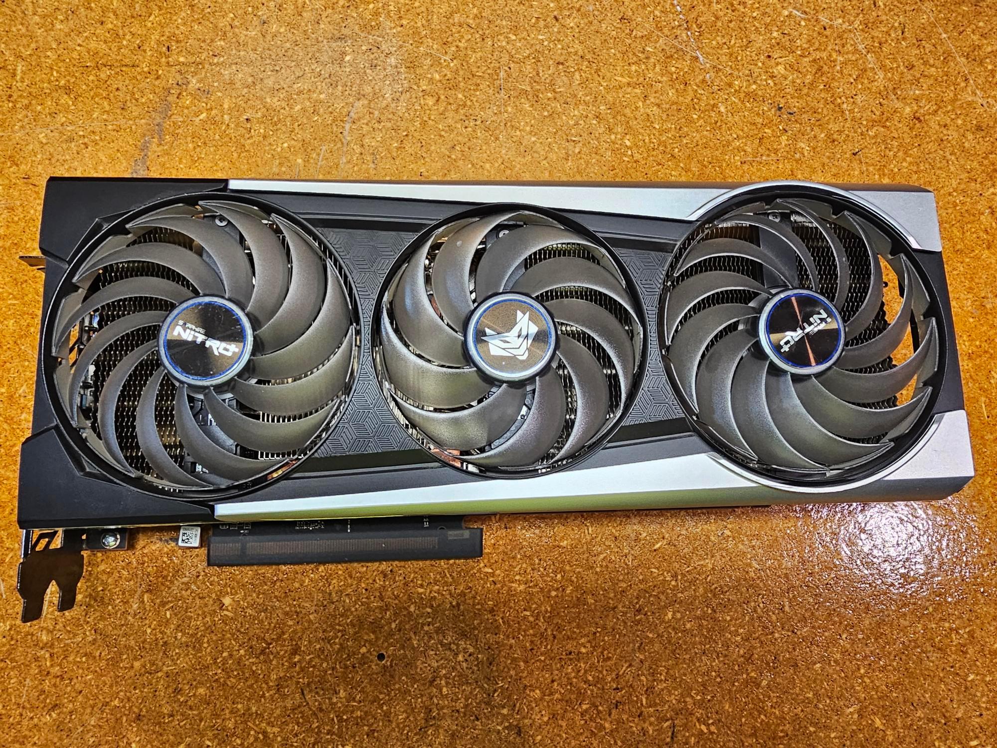 Sapphire Radeon RX 6800 XT Pulse Gaming oc 16gb gddr6