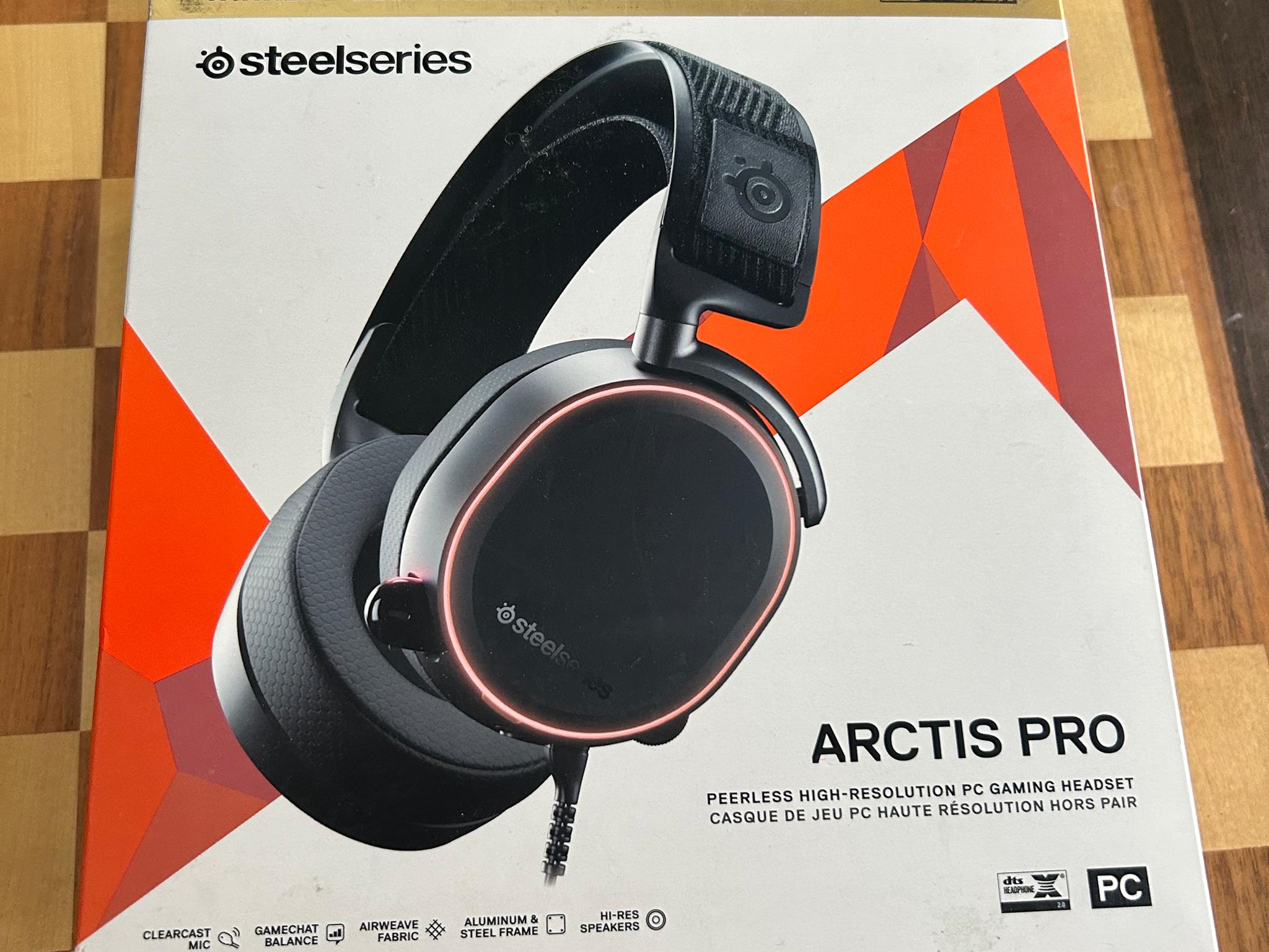 SteelSeries Arctis Pro Wired Headset