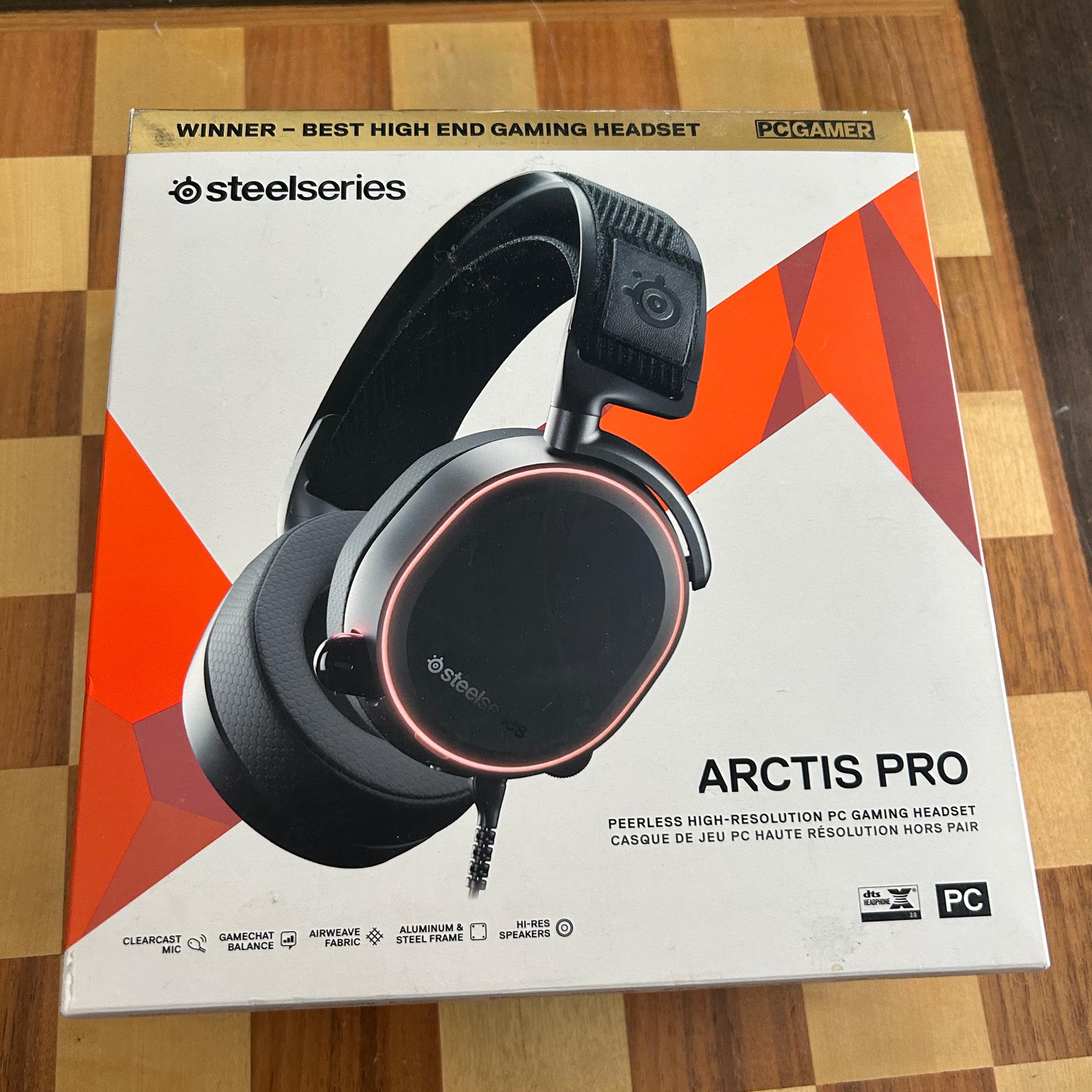 SteelSeries Arctis Pro Wired Headset