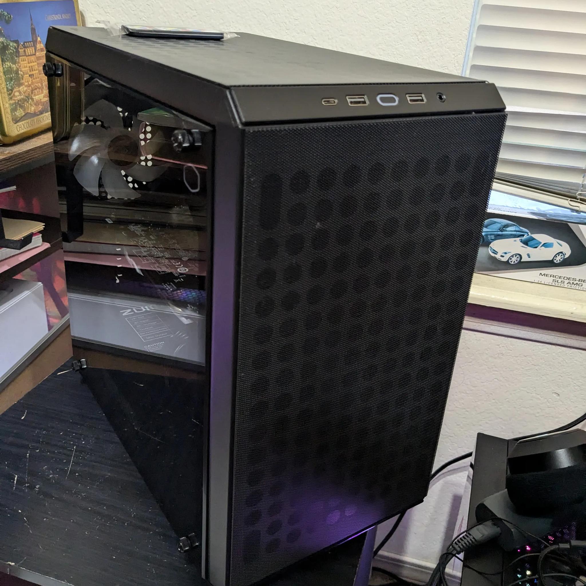 FREE SHIP || Starter Cube || i7-4790, 16GB RAM, RX 480 4GB, 512GB SSD, New PSU, WiFi, RGB, Win10