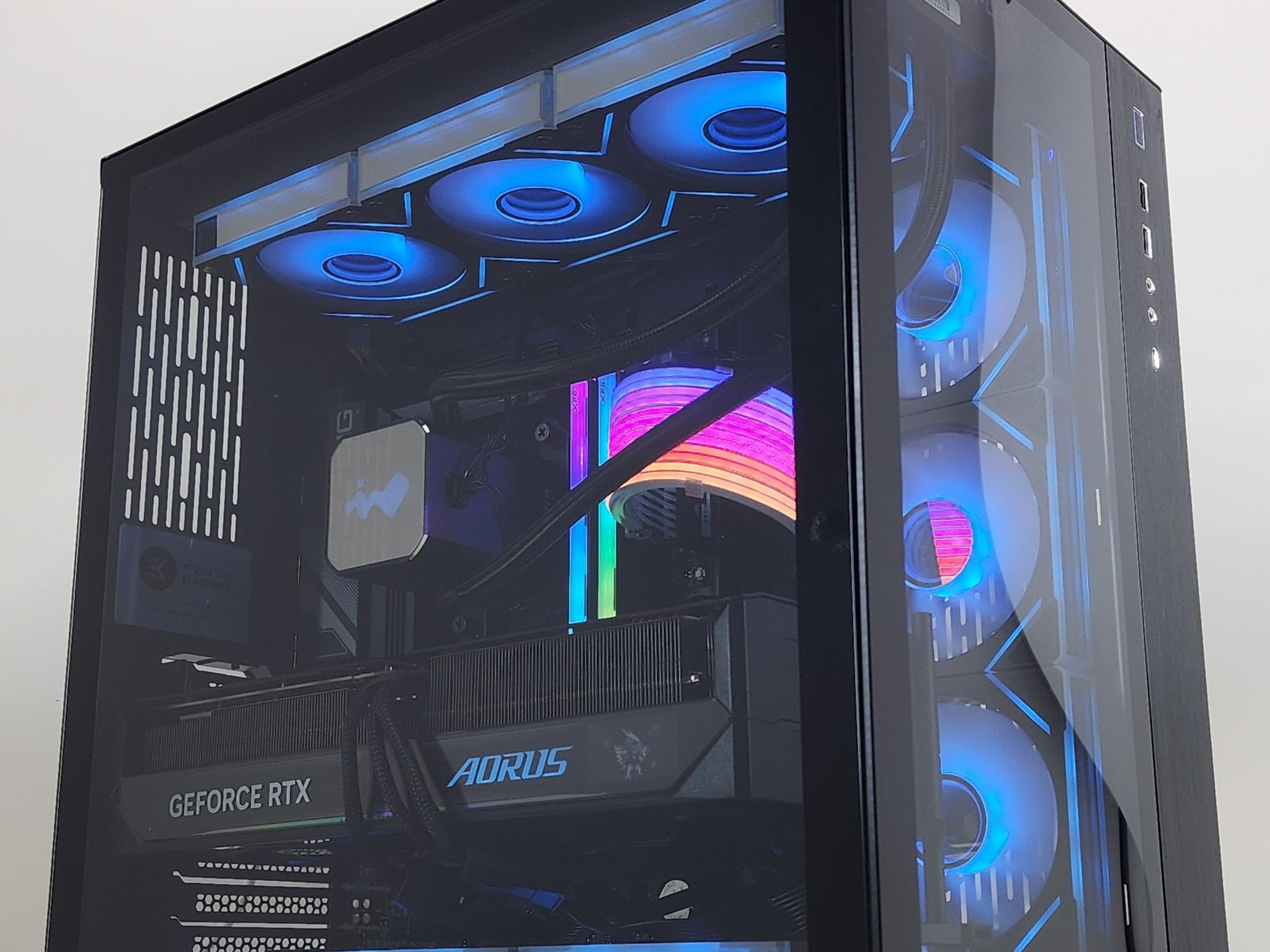 Gaming PC Ryzen 7 9700X 32GB RAM 2TB SSD RTX 5070 Ti 16GB Windows 11 Computer