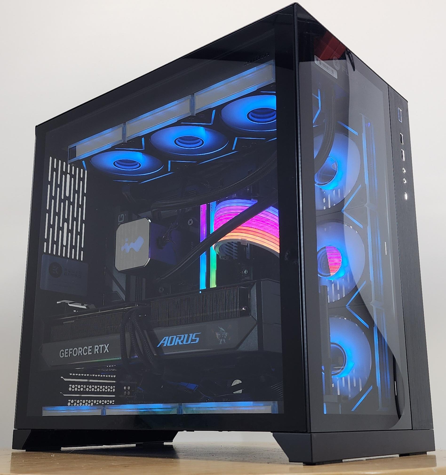 Gaming PC Ryzen 7 9700X 32GB RAM 2TB SSD RTX 5070 Ti 16GB Windows 11 Computer