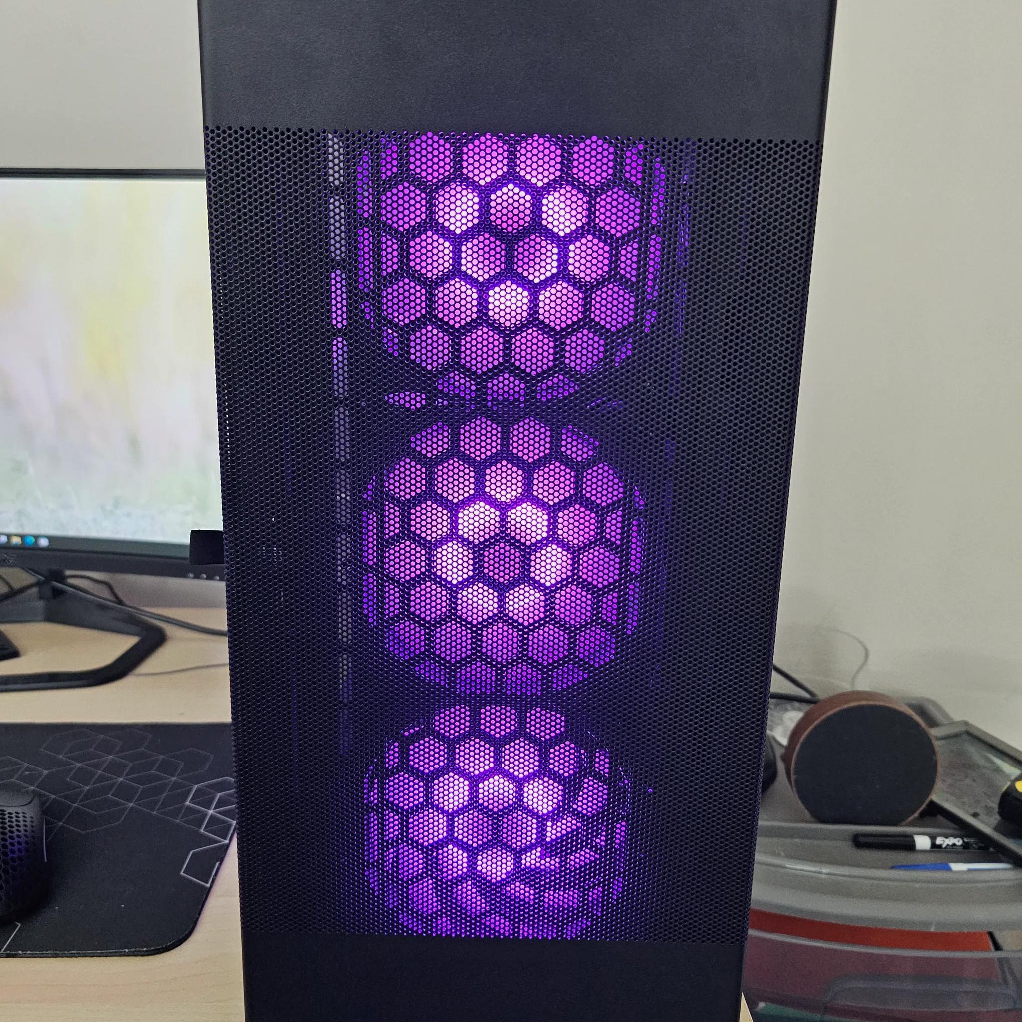 Gaming PC, Rtx 2060 super ,Ryzen 5 3600 , 32 GB of ram, and 1TB of storage