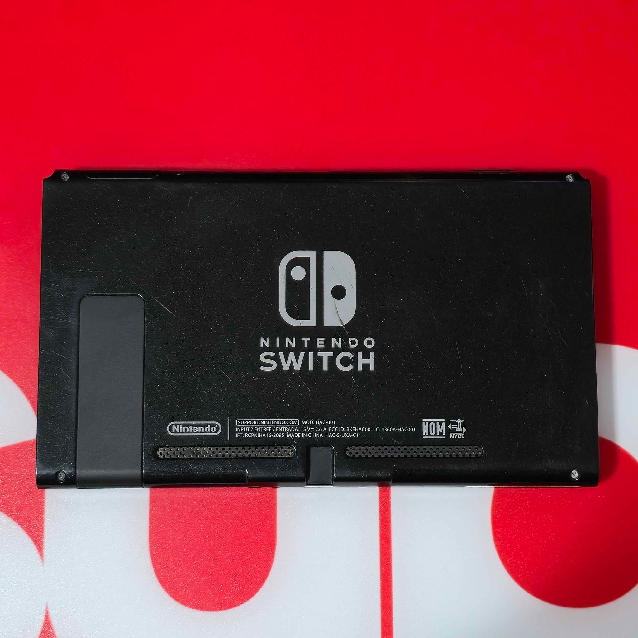 Nintendo Switch (incl. Charger + 128GB MicroSD Card + Extras)