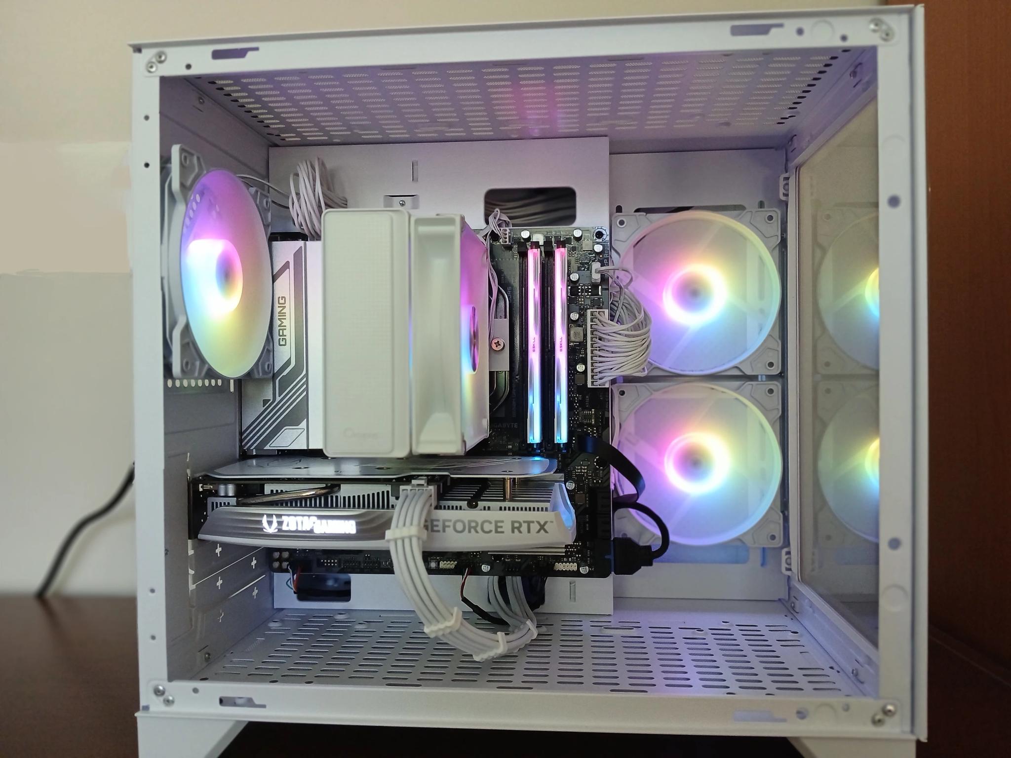 White AM5 | RTX 4060 | Ryzen 5 8400F | 32GB RAM