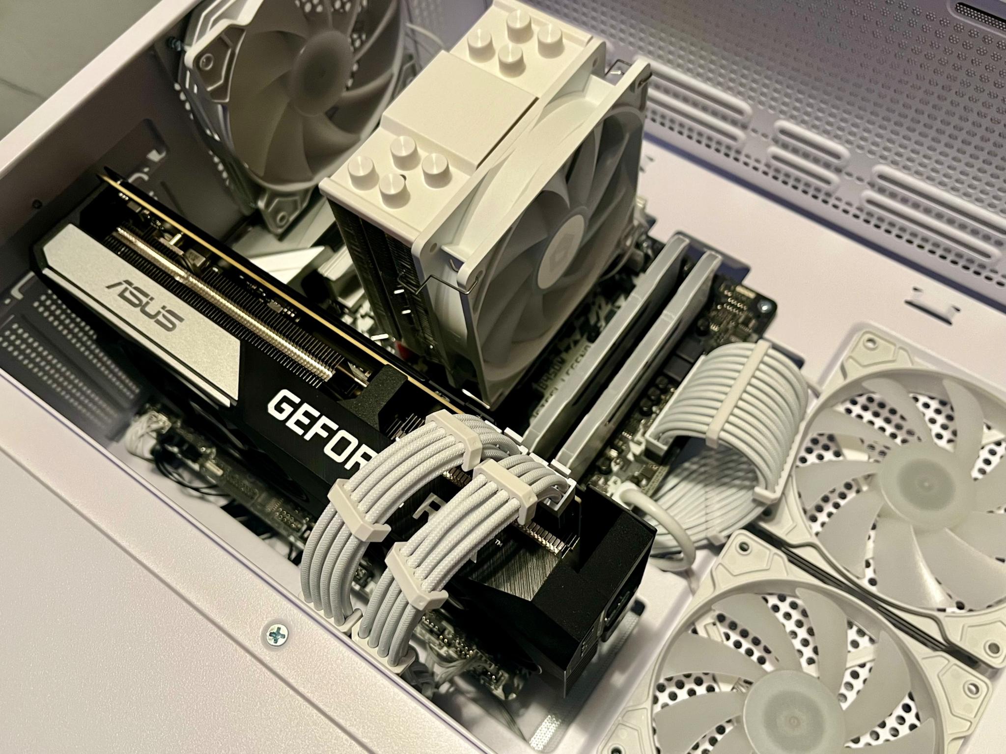 High End Gaming PC |RTX 3070 // Ryzen 5500 // 1TB NVME SSD|