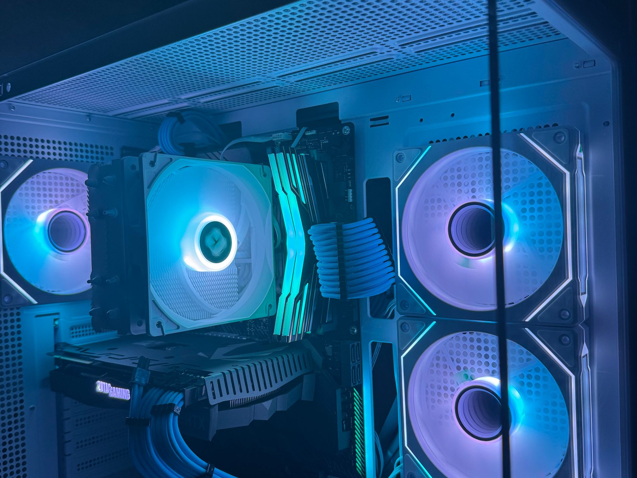 RTX 2070 Super 8GB | AMD Ryzen 5 3600X 6-core Processor | 16GB Ram | 1TB GEN4 M.2