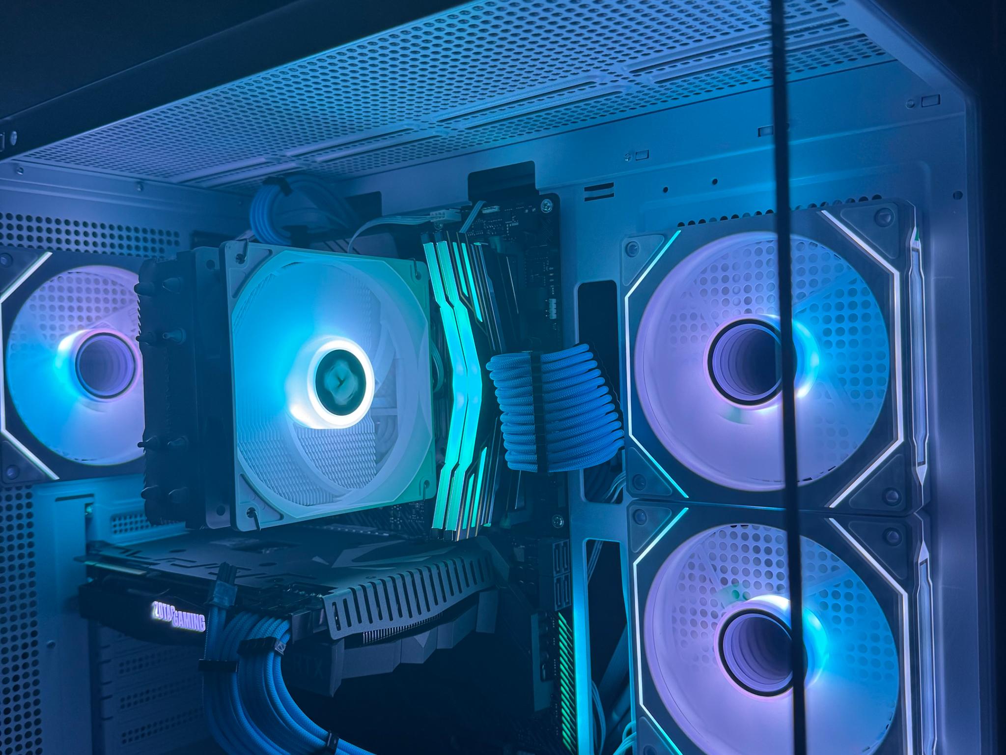 RTX 2070 Super 8GB | AMD Ryzen 5 3600X 6-core Processor | 16GB Ram | 1TB GEN4 M.2