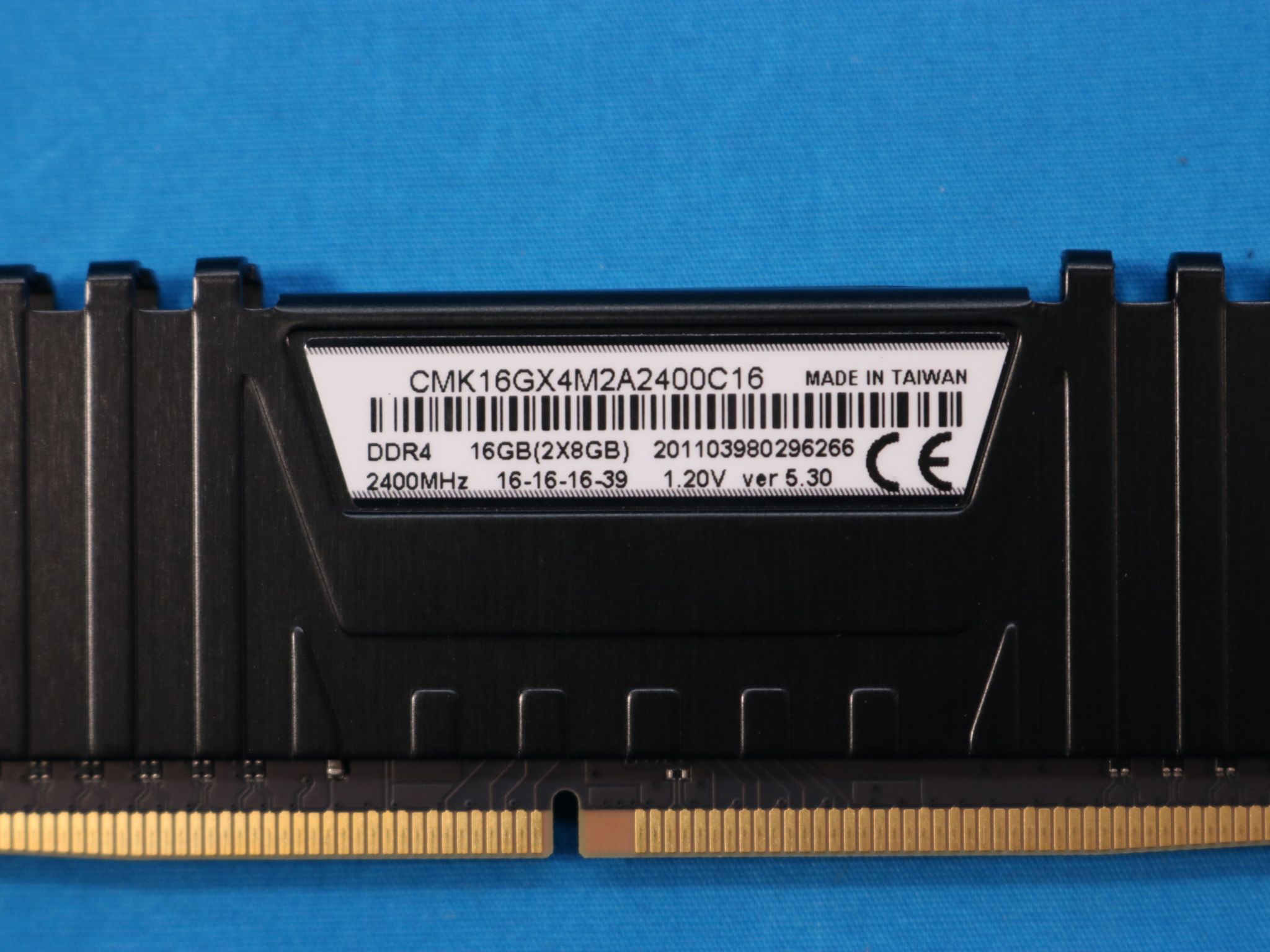 Corsair Vengeance LPX 16GB (2x8GB) DDR4 2400MHz CL16 1.2V Desktop RAM - 4195629903