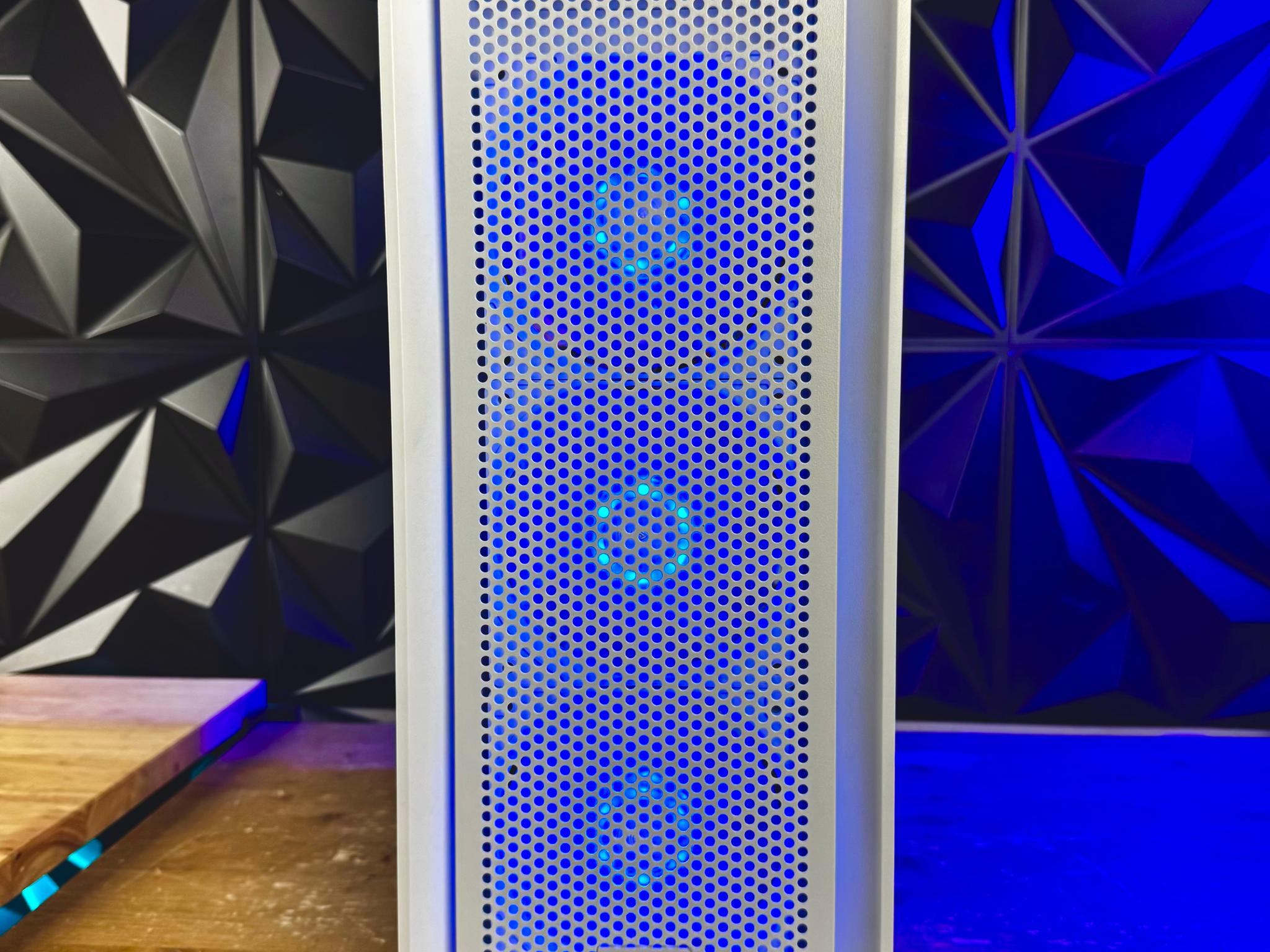 Custom Gaming PC - Intel Core i7 8700- 32GB DDR4 - Nvidia RTX 4060 - 500GB SSD + 1TB W11