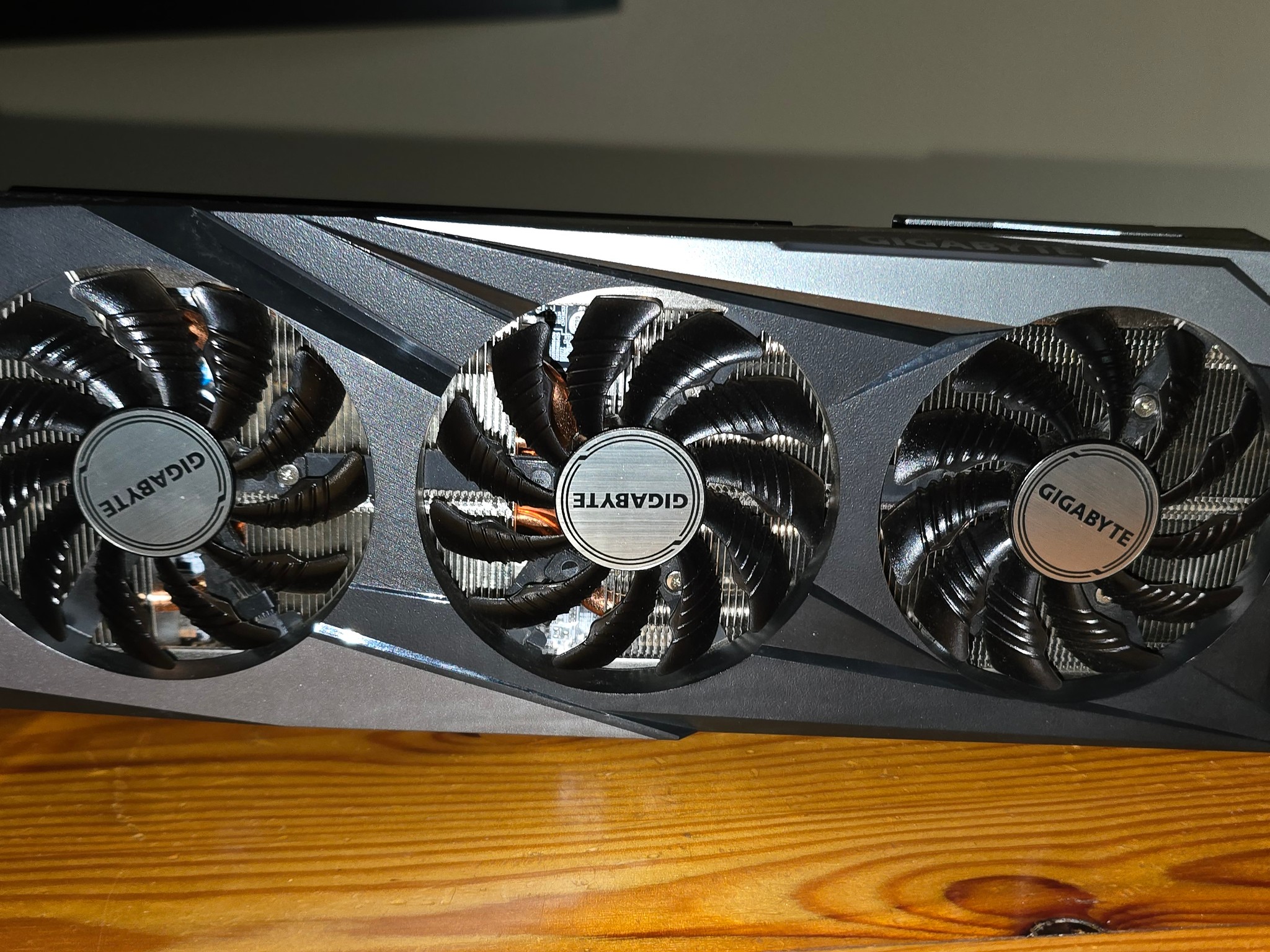 Refurbished GIGABYTE RX 7600