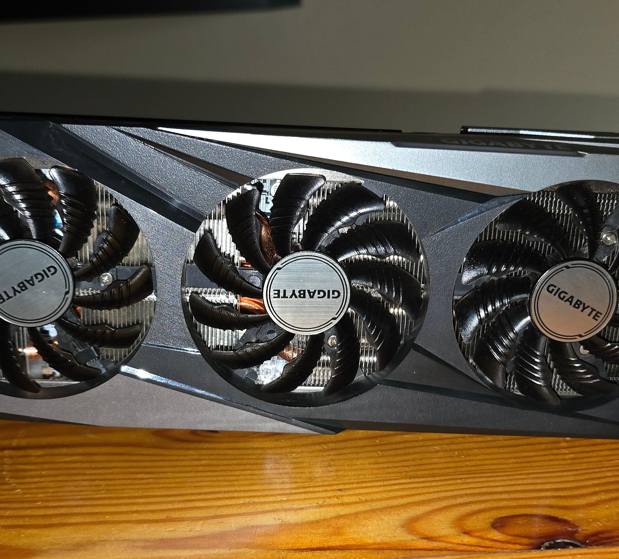 Refurbished GIGABYTE RX 7600