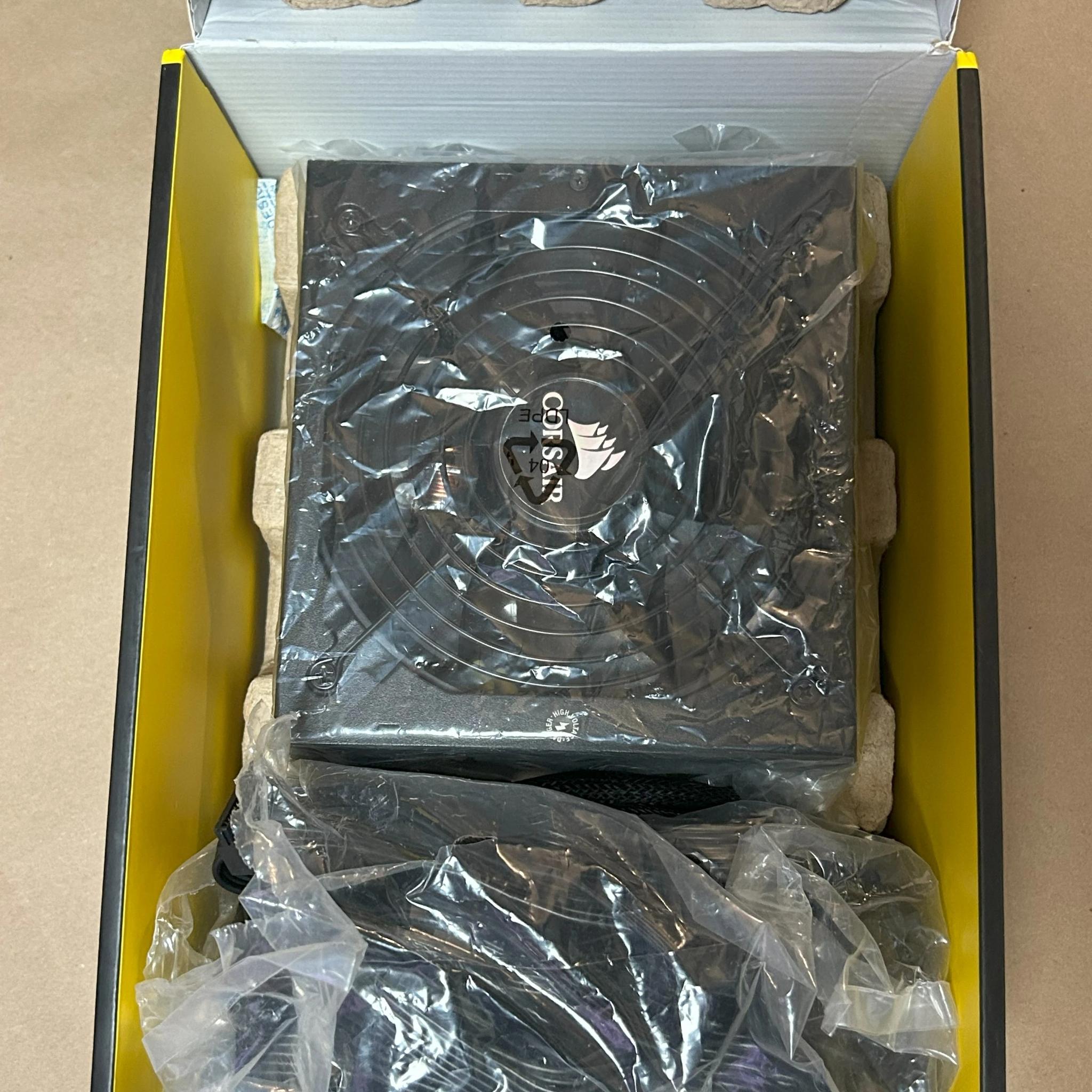 Corsair CXM 750 W 80+ Bronze Certified Semi-modular ATX Power Supply