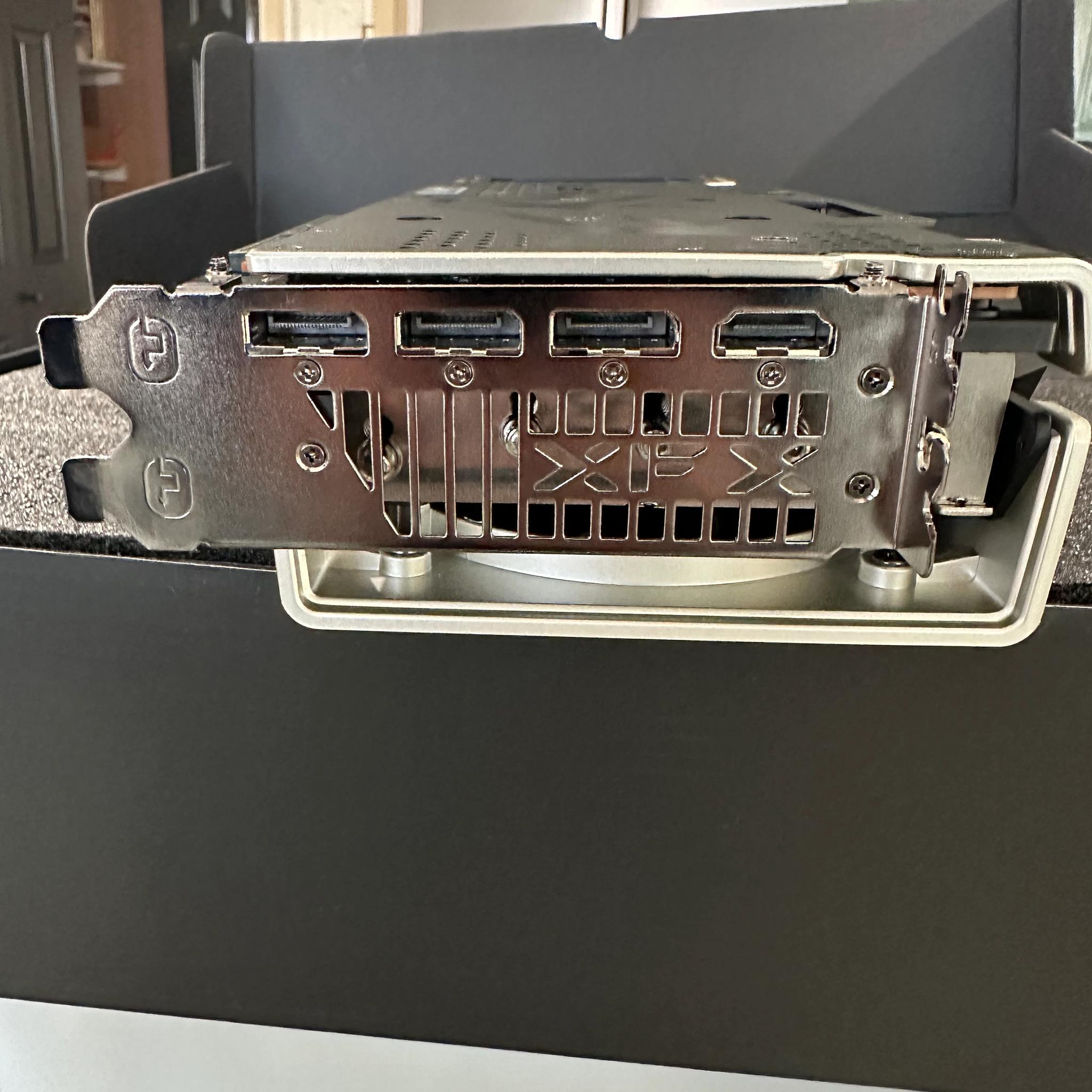 XFX Speedster MERC319 AMD Radeon RX 6900 XT!