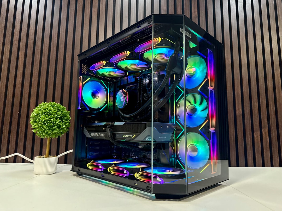 RX 9070XT | Ryzen 9 7900X | 32GB DDR5 | 2TB M.2 | 750W Gold PSU