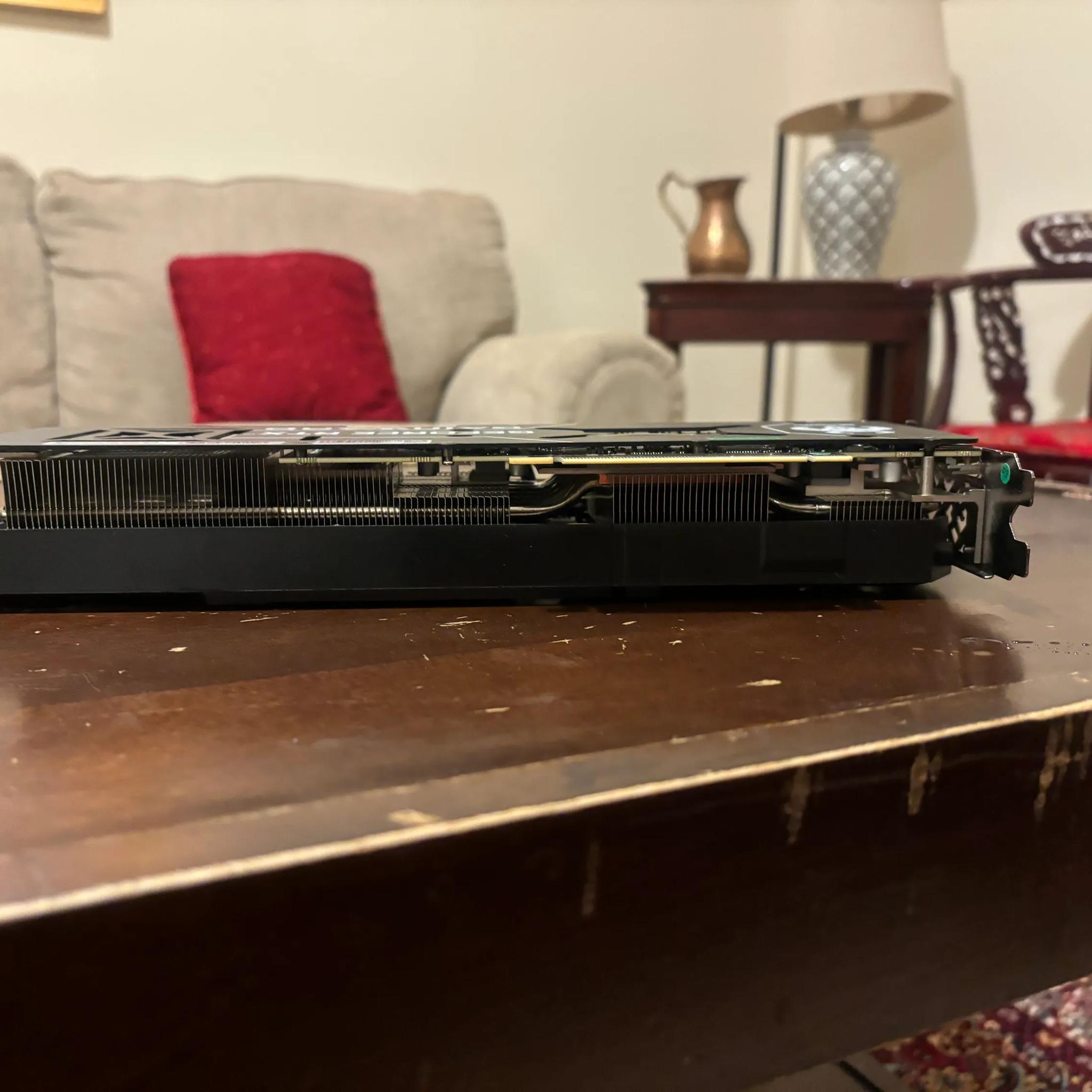 Gainward RTX 3070 Chasing Wind 8GB