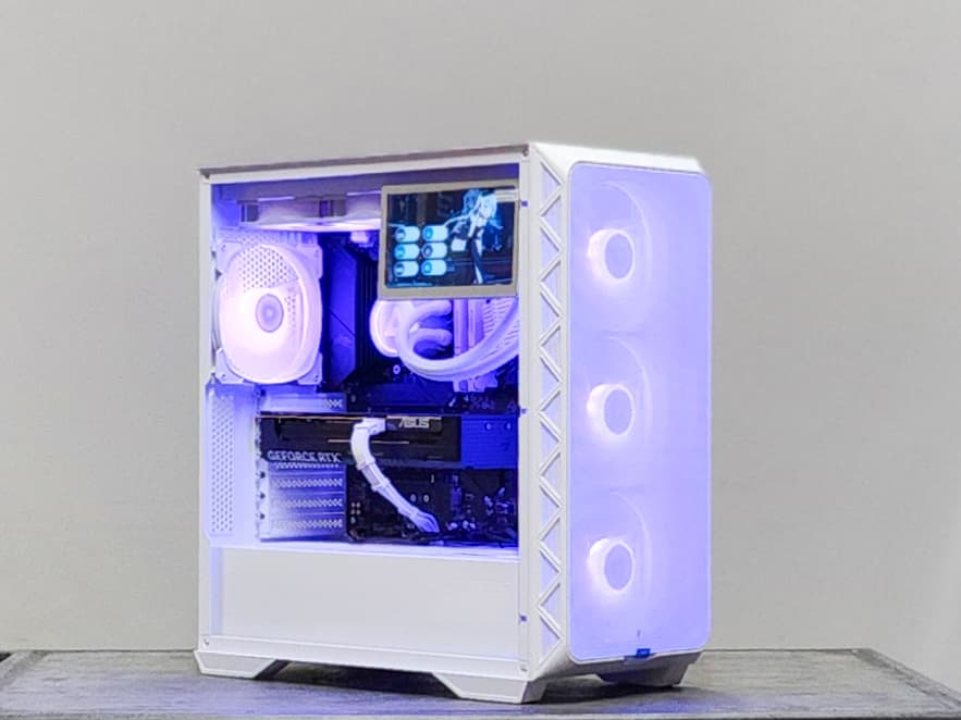 Custom Built Liquid Cooled Gaming PC with a 7in Sensor Screen | Ryzen 5 5600X | RTX 5060 | 32GB DDR4