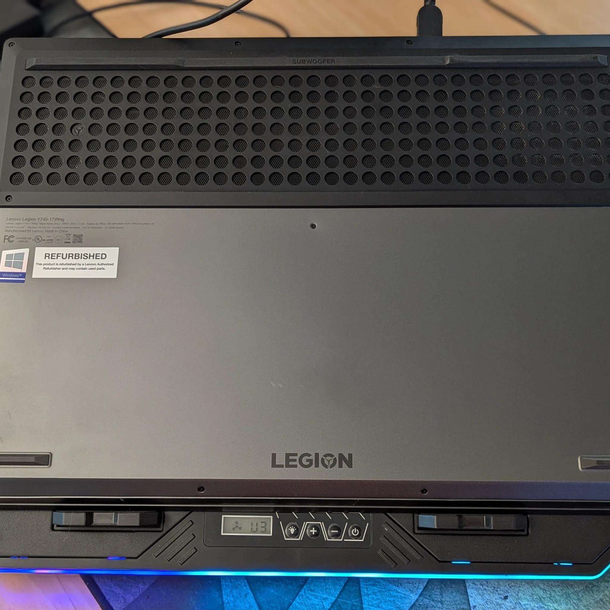 🔥 Lenovo Legion Y740 17" – RTX 2080 Gaming Beast + RGB Stand 💻