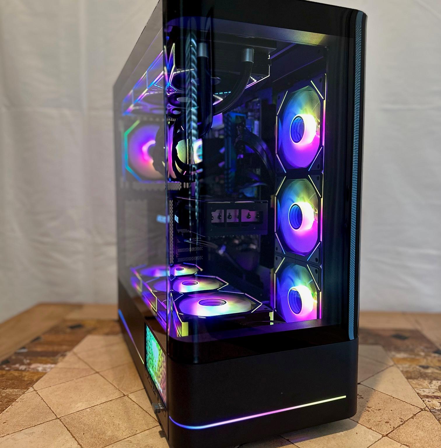 I9-12900K & RTX 5070 12GB / Mid Tower Gaming PC - 5.5" Integrated LCD