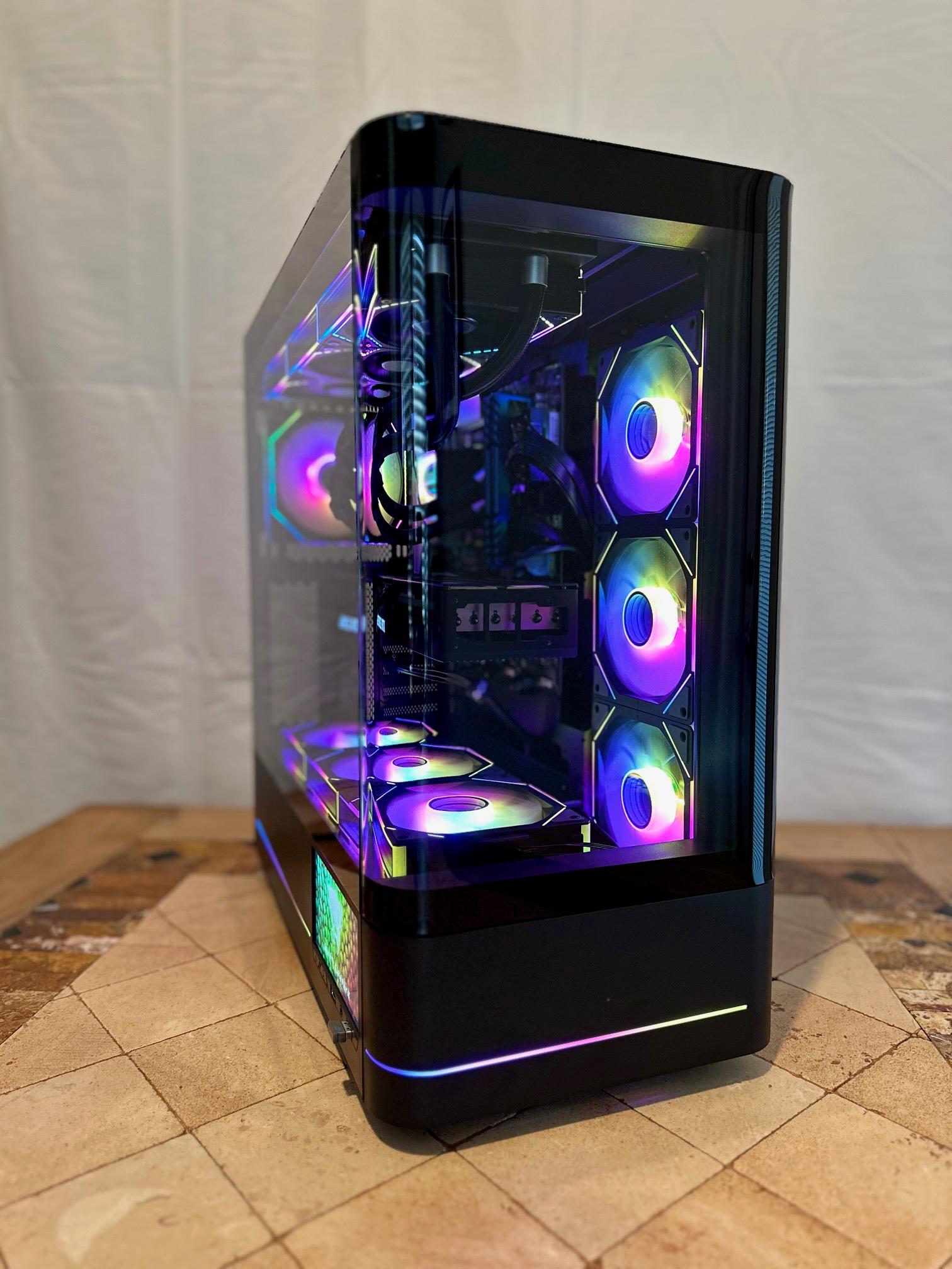 I9-12900K & RTX 5070 12GB / Mid Tower Gaming PC - 5.5" Integrated LCD