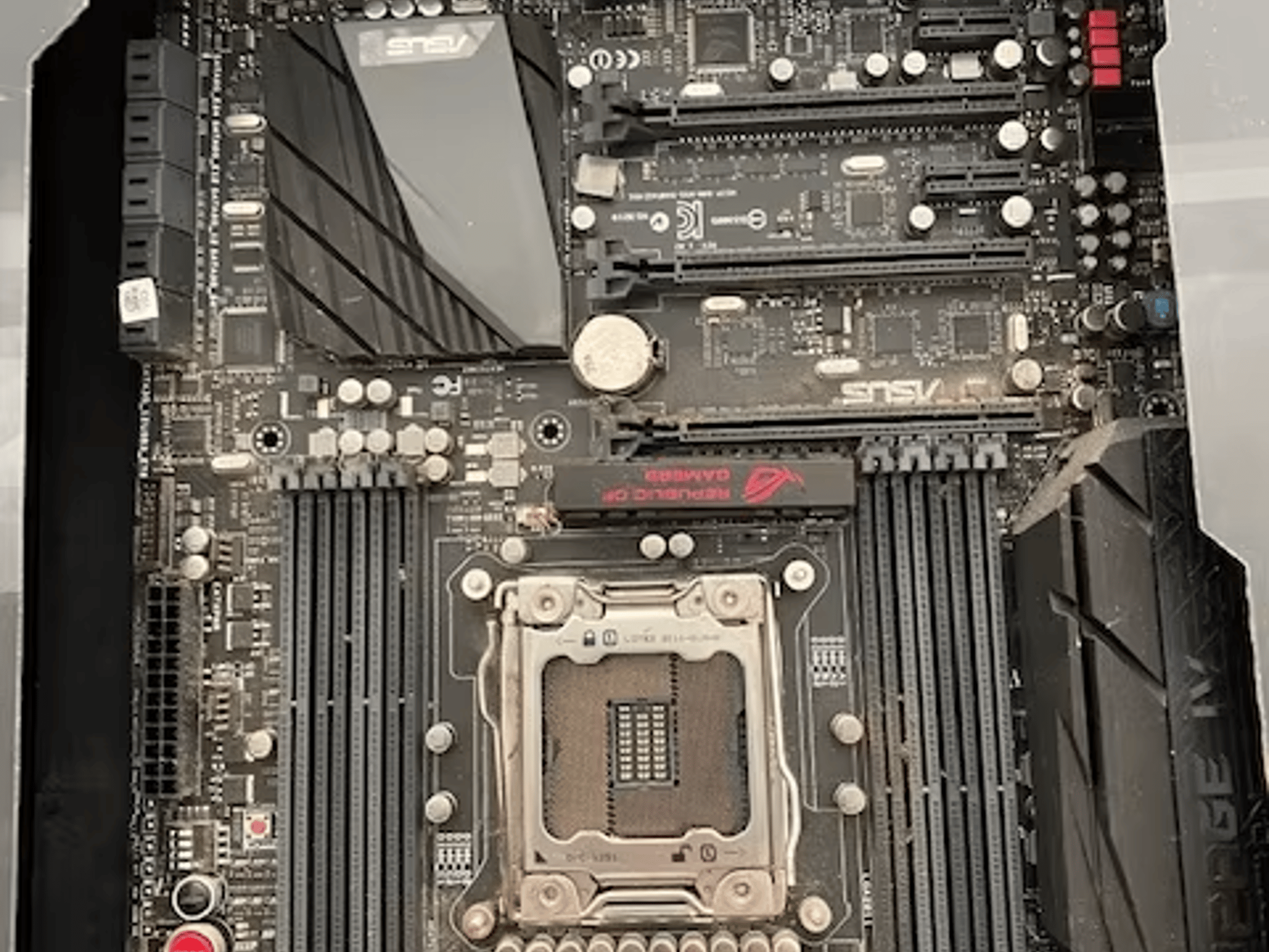 Used Asus Rampage IV Black Edition, the best of X79 Motherboards