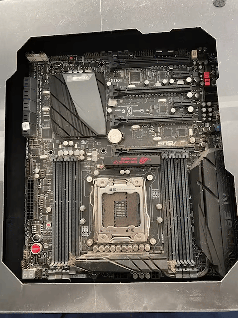 Used Asus Rampage IV Black Edition, the best of X79 Motherboards