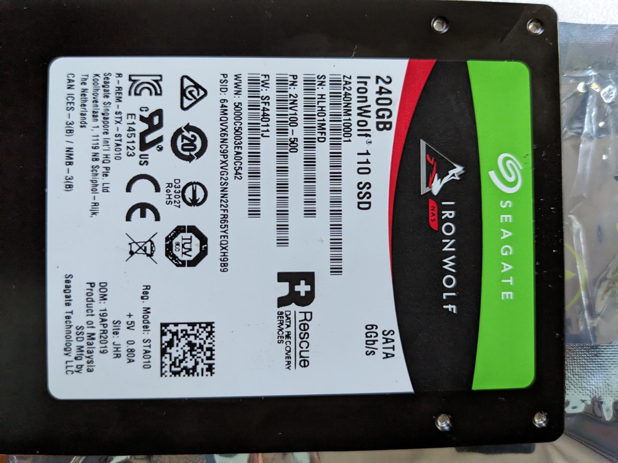 240GB IronWolf 110 SSD 2.5" Internal SATA 560MB/s w/ ONLY 6 HOURS of USE! IOB
