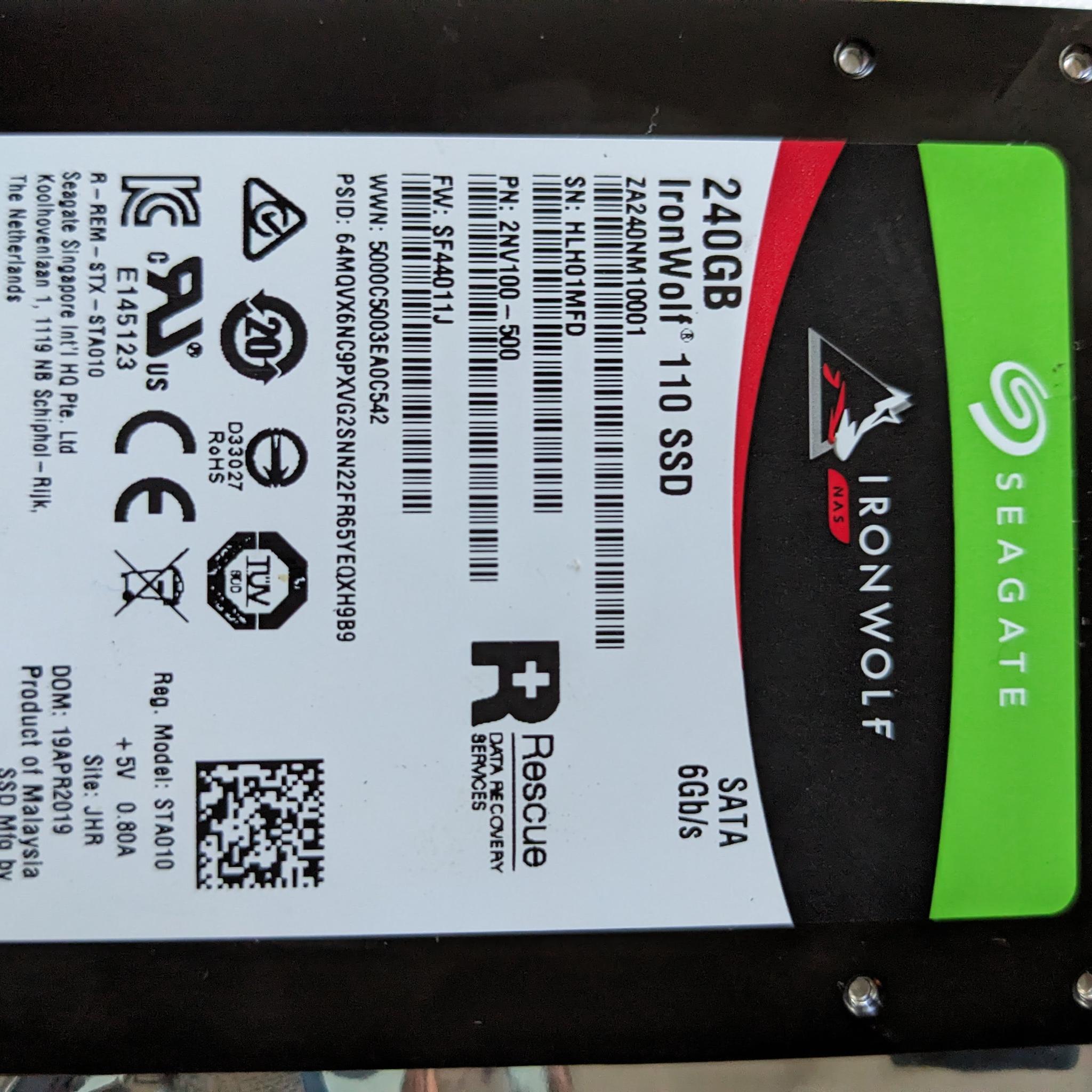 240GB IronWolf 110 SSD 2.5" Internal SATA 560MB/s w/ ONLY 6 HOURS of USE! IOB