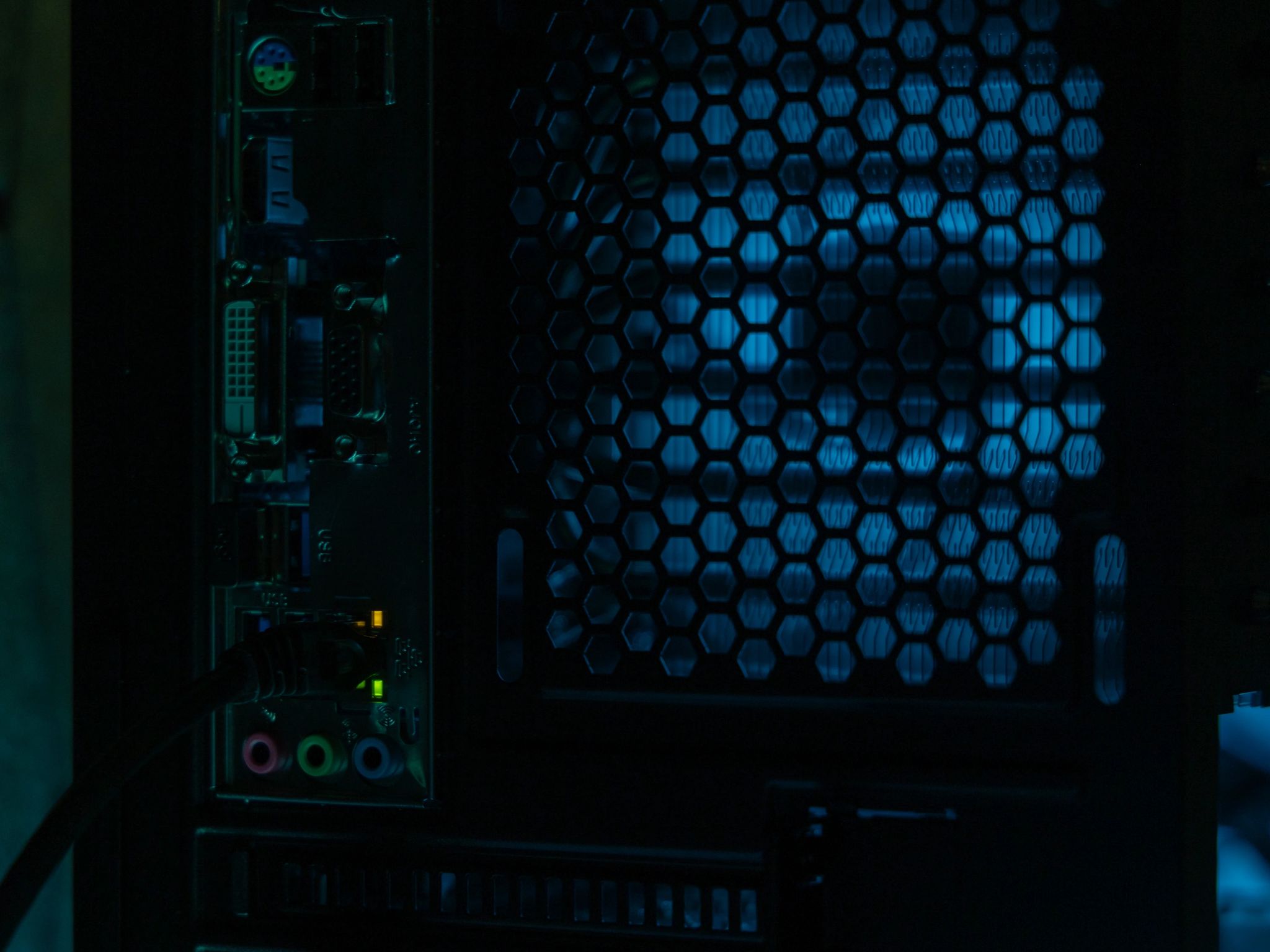 💀 Banshee 💀 GTX 1660 Super / AMD R5 3600 / 500GB NVME / 16GB DDR4 RAM / Air Cooler / W11 Pro