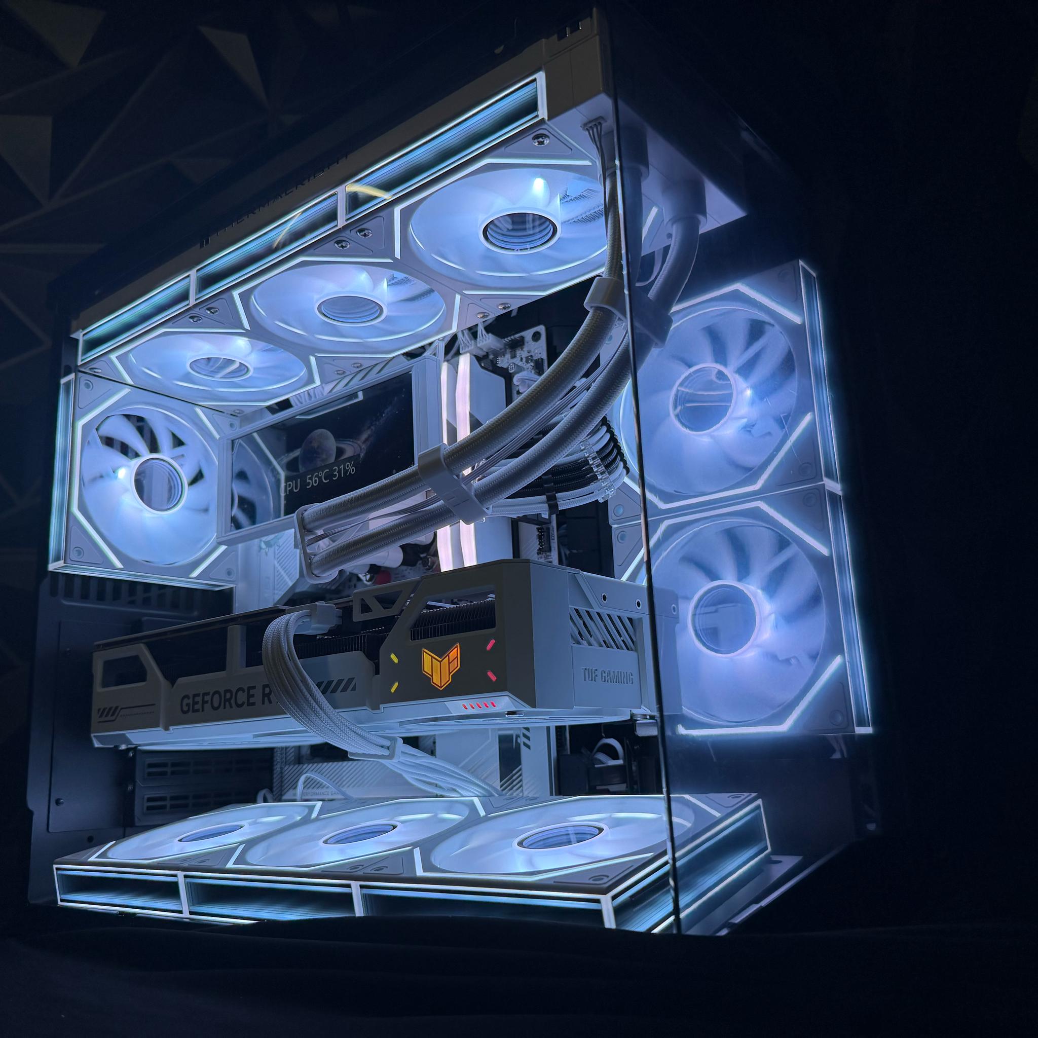 🥛⚫ THE MILK DIRTY ⚫🥛Ryzen 7 9800X3D| RTX 5070Ti| 64 GB DDR5| 4.75 TB NVMe| 1000W PSU