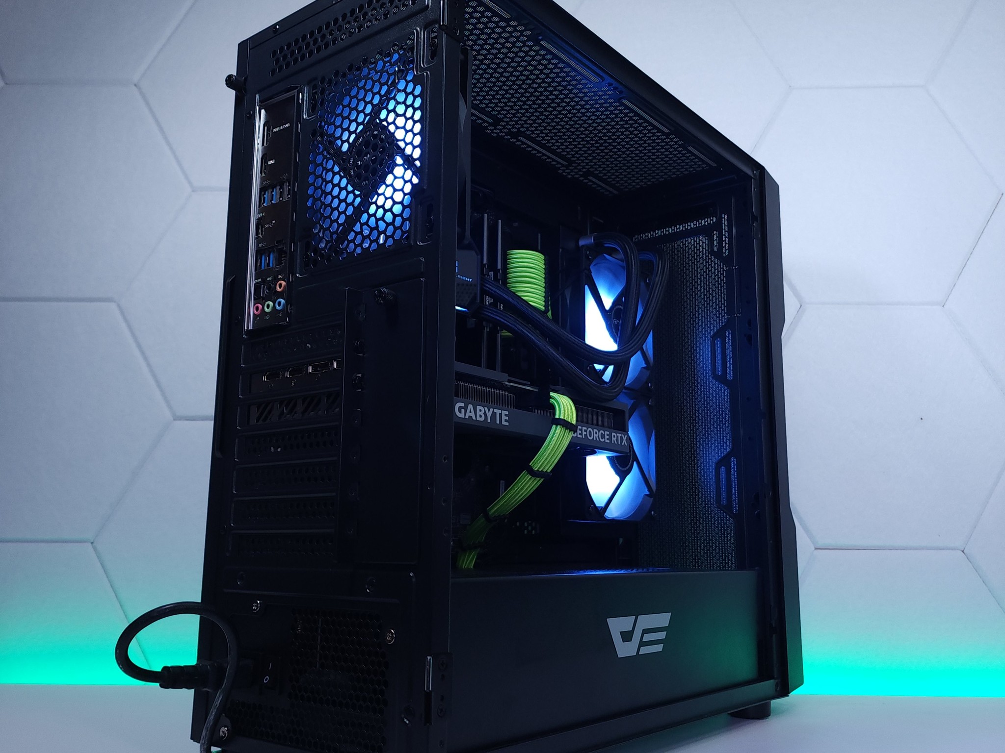 💚💙RTX 4060 Ti | Core i5 12600KF | 16GB 3200MHz | 1TB NVMe SSD