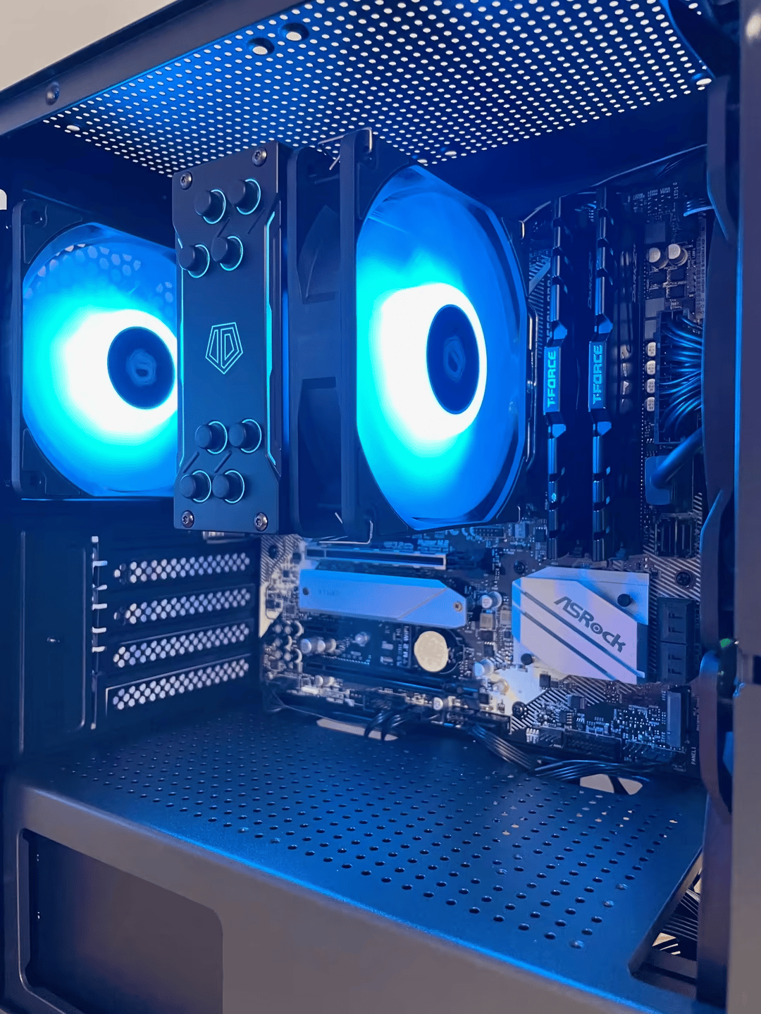 Custom APU 5600G Build, Ready for all Future Upgrades