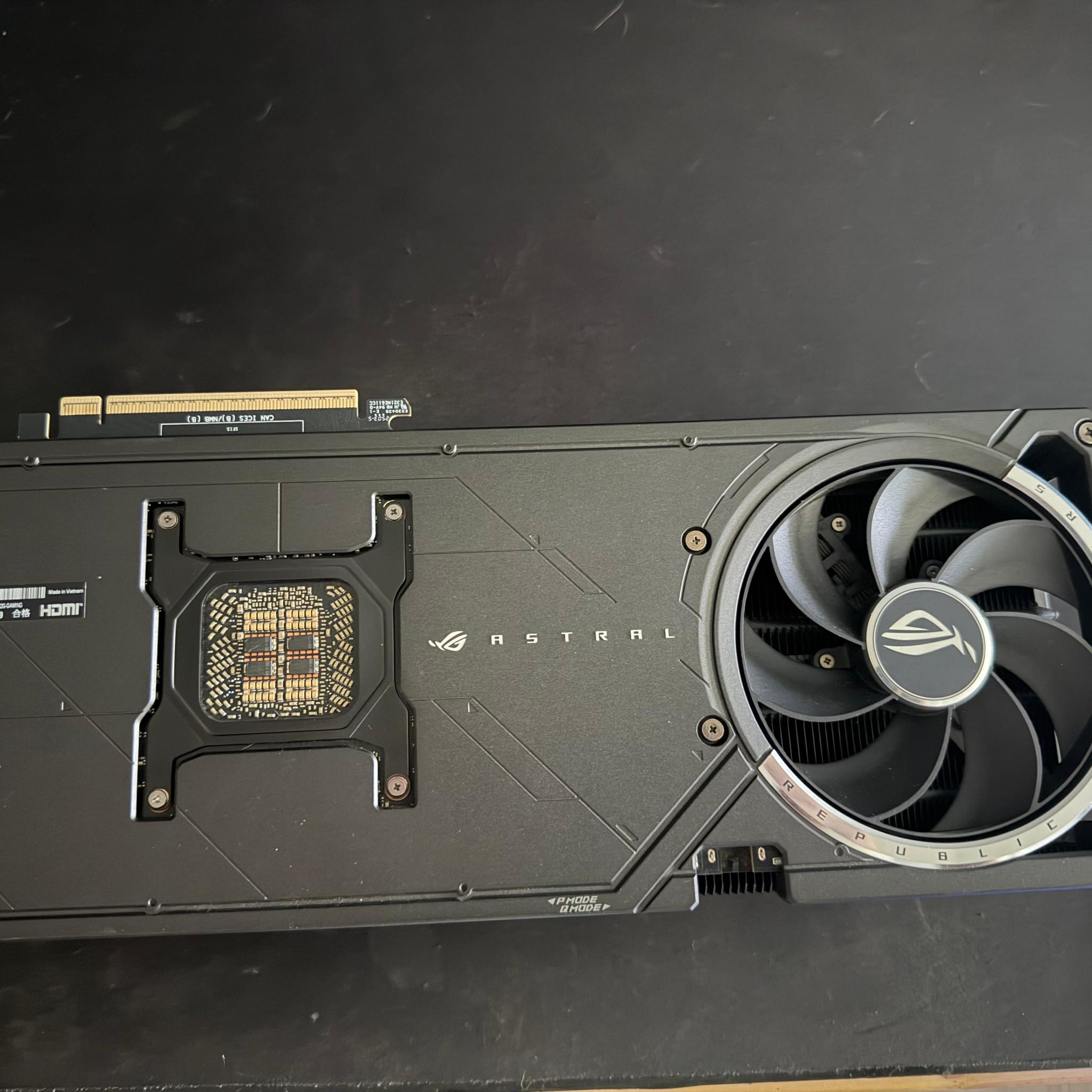 ASUS ROG Astral LC GeForce RTX 5090 32GB GDDR7 OC Edition