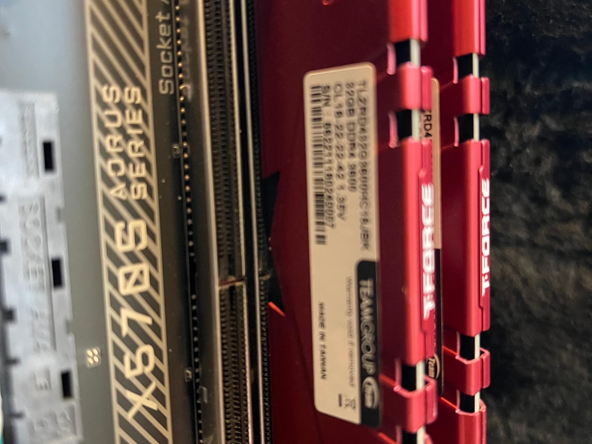 Gigabyte Aorus Master X570S / Ryzen 9 5950X / Team Group T-Force Vulcan Z 64gb (2-32gb) DDR4 3600