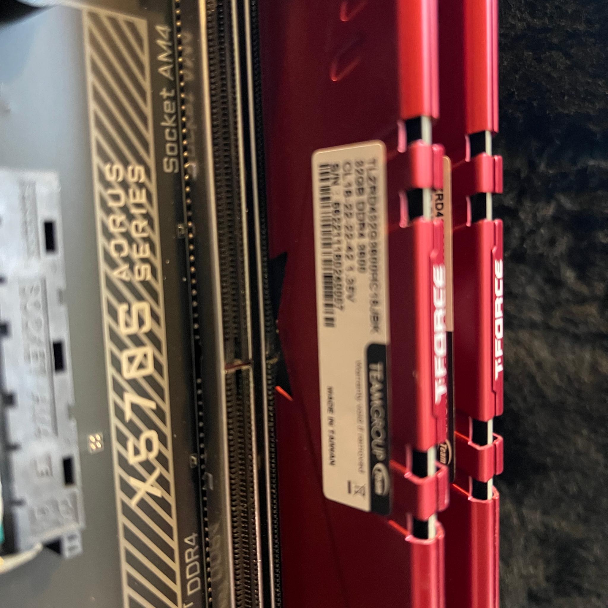 Gigabyte Aorus Master X570S / Ryzen 9 5950X / Team Group T-Force Vulcan Z 64gb (2-32gb) DDR4 3600