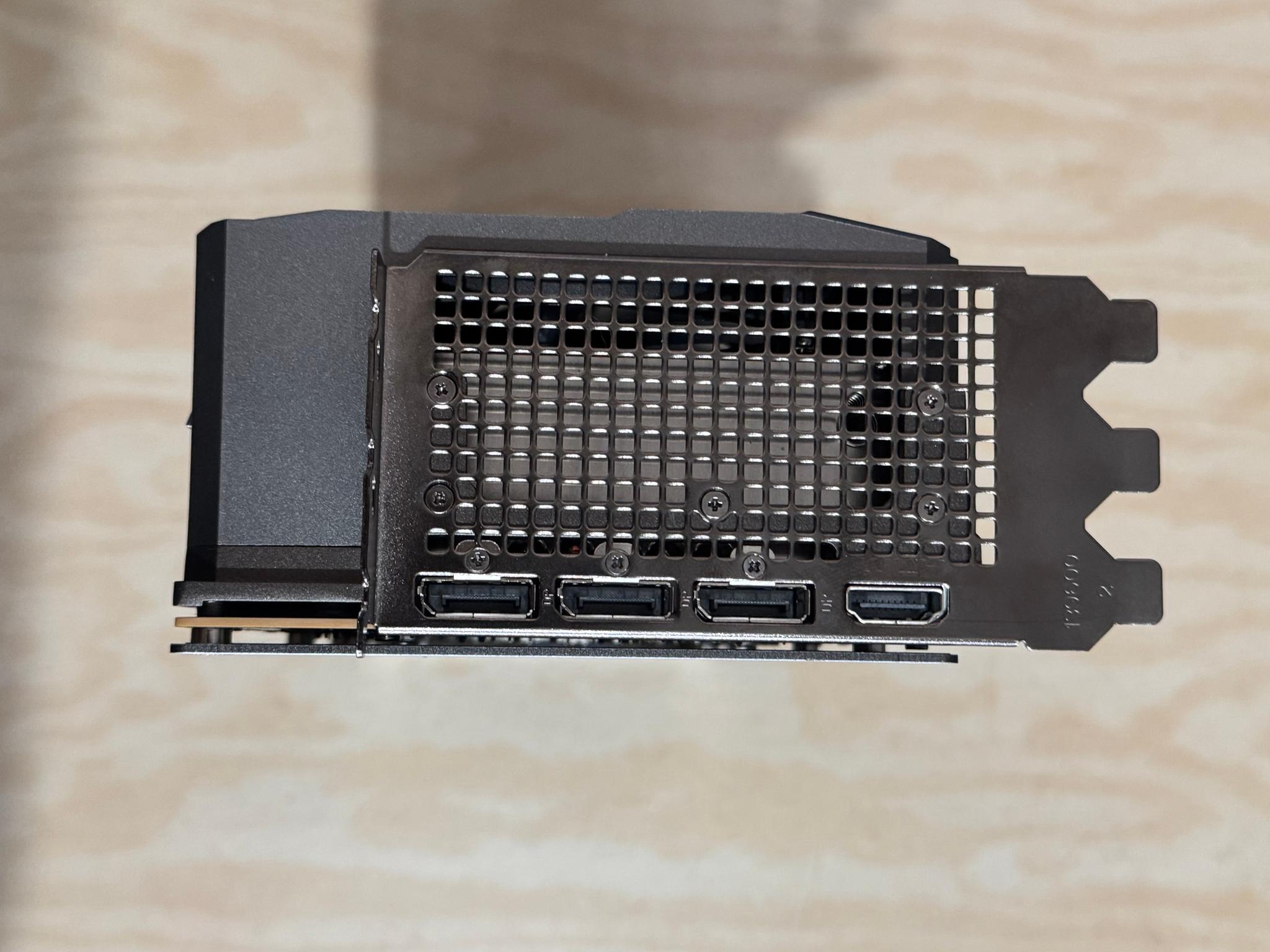 Zotac GAMING Trinity GeForce RTX 4070 Ti SUPER