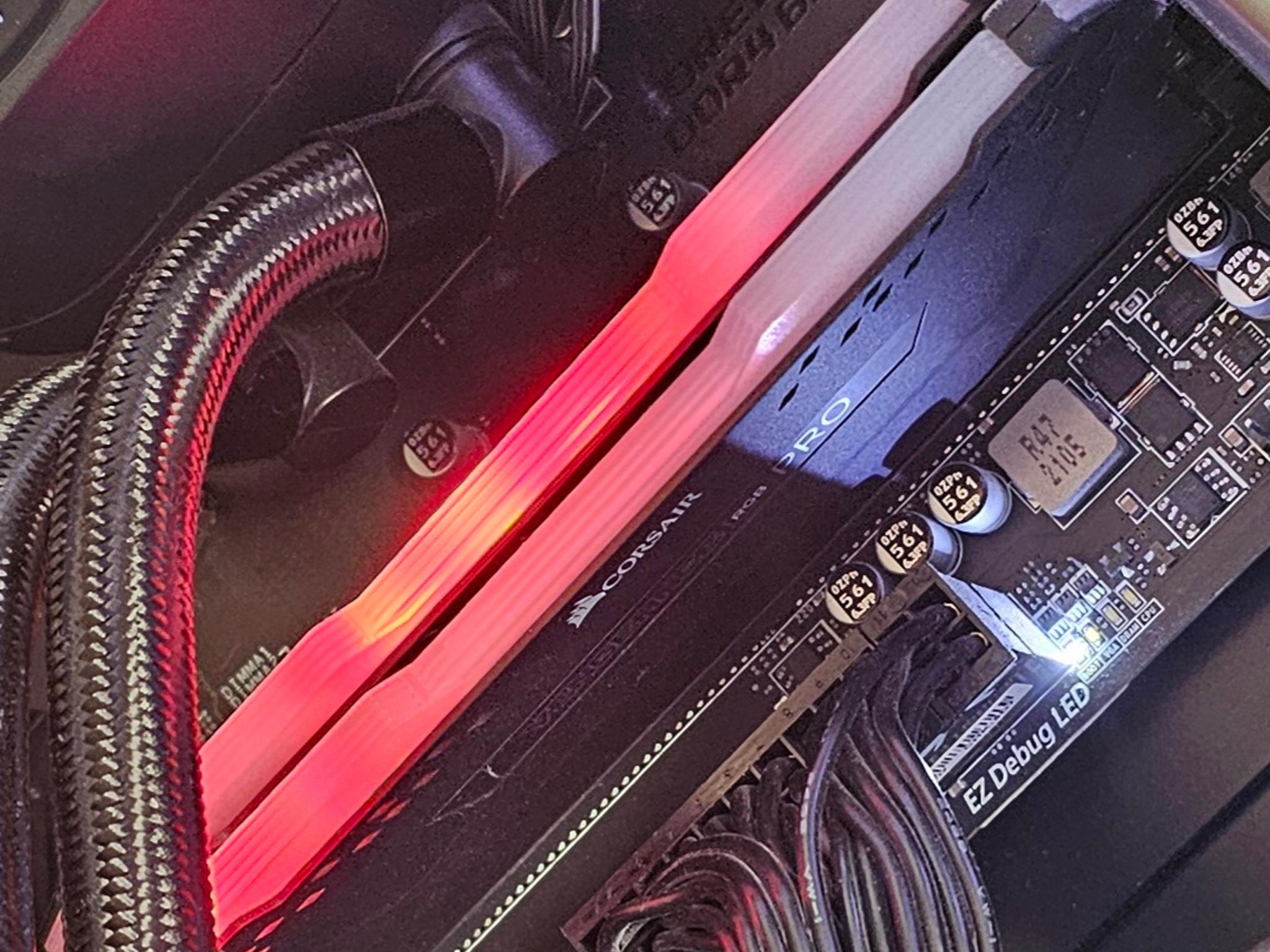 16GB DDR4 (2x8GB) 526 CL18 3600MT/s Corsair Vengeance RGB Pro SL