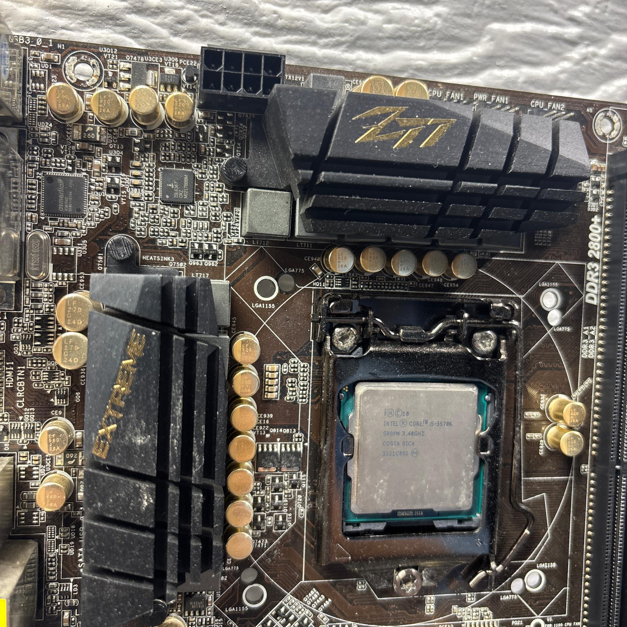 ASRock Z77 Extreme4 + Intel i5-3570K LGA1155 DDR3 (Tested Working)