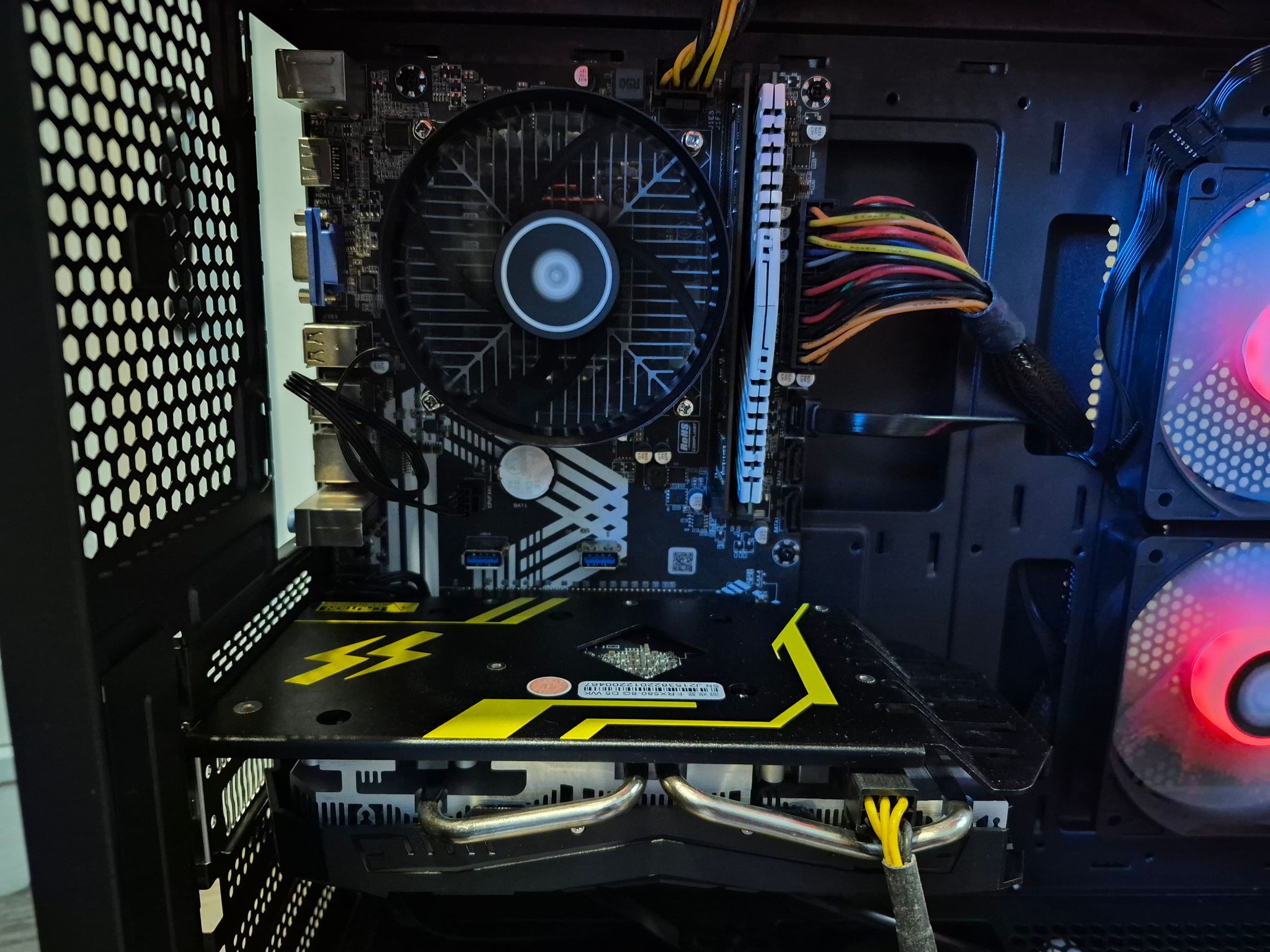 i5-7th Gen, RX 580 8GB 2048SP, 16GB RAM, 512GB SSD, Win11 X Lite