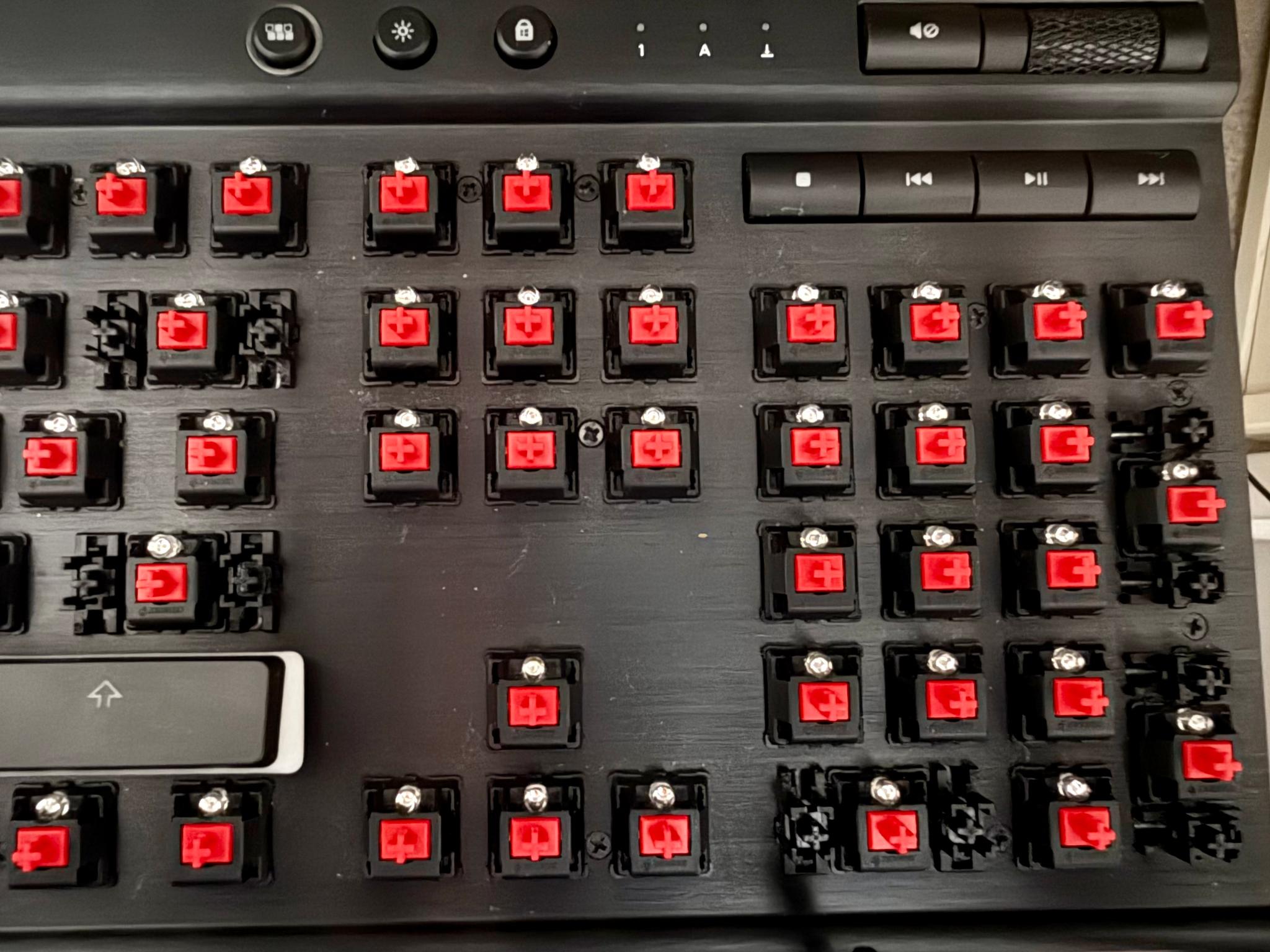 Corsair Vengeance K70 Mechanical Gaming Keyboard