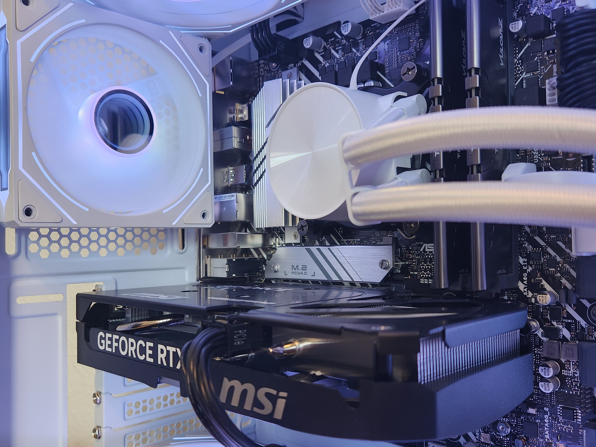 ❄️ Stay Frosty ❄️ | RTX 5060 Ti 16GB | I5 13400F | 32GB RAM | 1TB SSD | WiFi + BT | WINDOWS 11