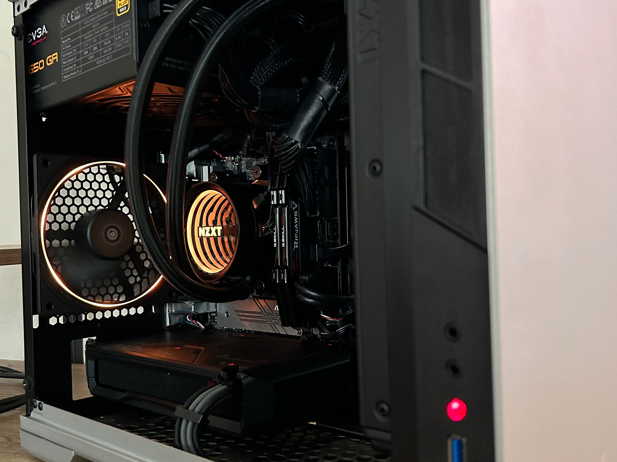 1080P SFF Winter Hibernation PC w/ Ryzen 5 3600 & AMD 7600 8GB