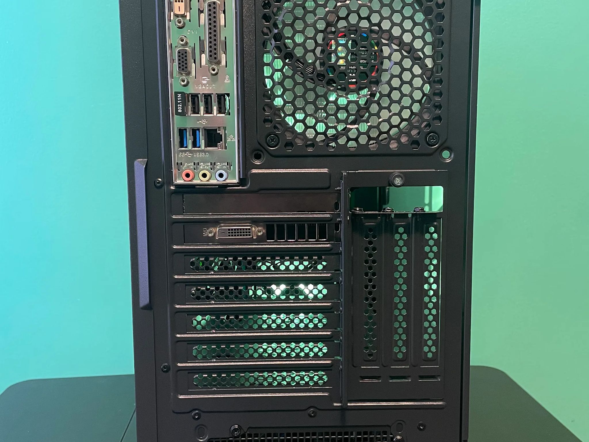 RGB Glass Gaming PC | Intel i5 / Amd RX470 / 8GB / 1.1TB Win 10 Pro WiFi