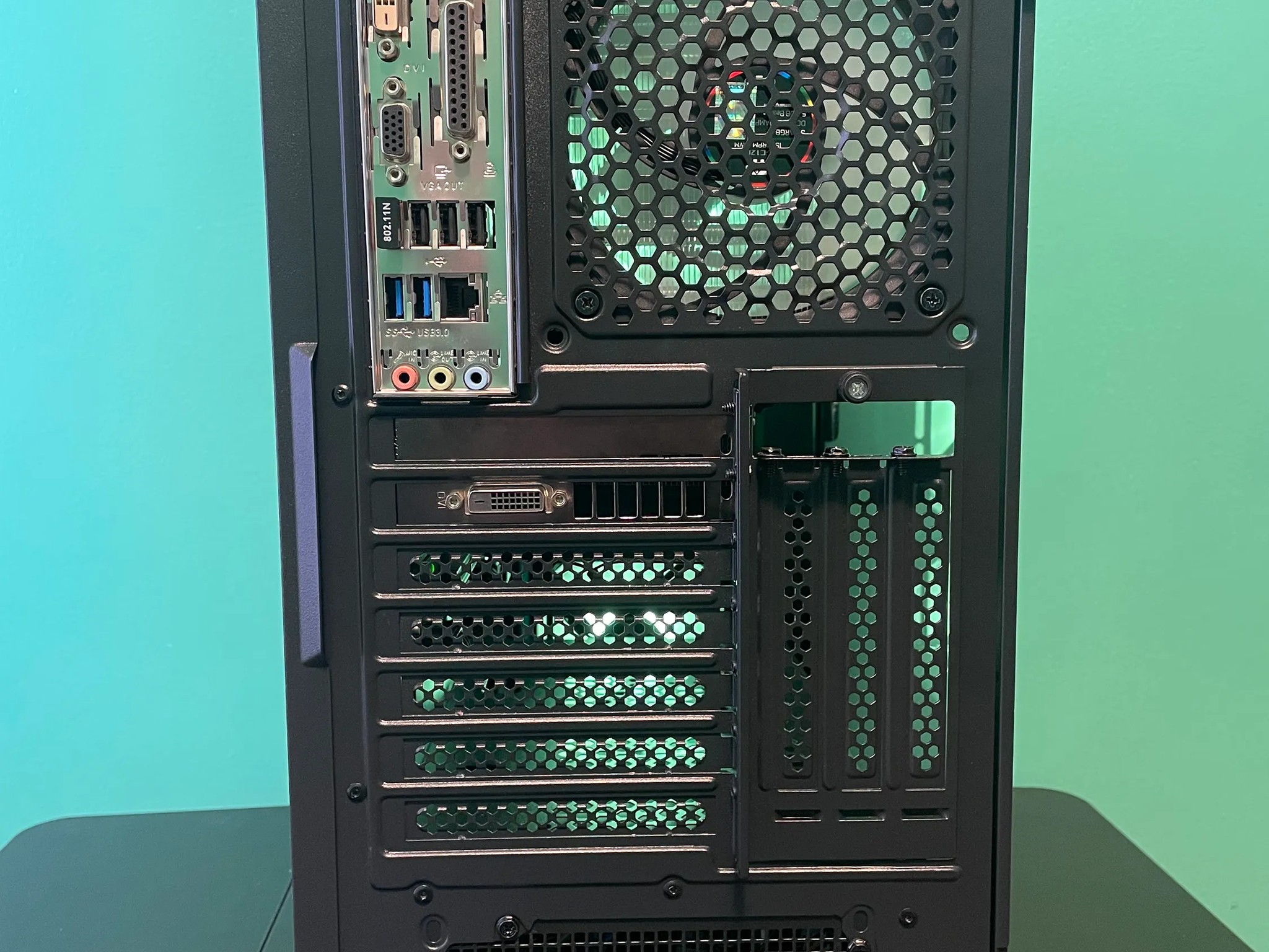 RGB Glass Gaming PC | Intel i5 / Amd RX470 / 8GB / 1.1TB Win 10 Pro WiFi