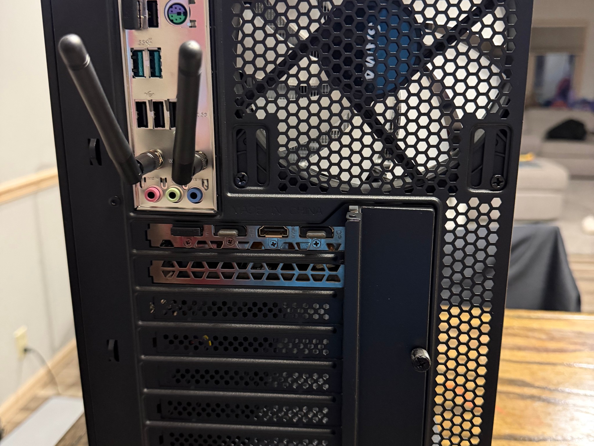 RTX 3070 | 16GB DDR4 | i5 12400F