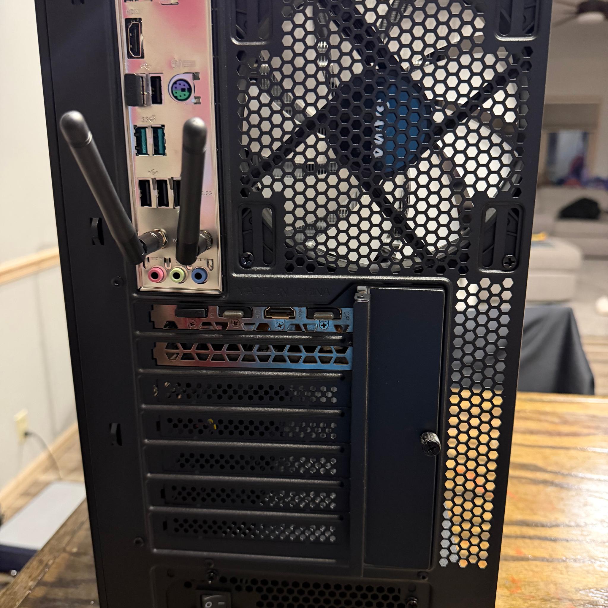 RTX 3070 | 16GB DDR4 | i5 12400F