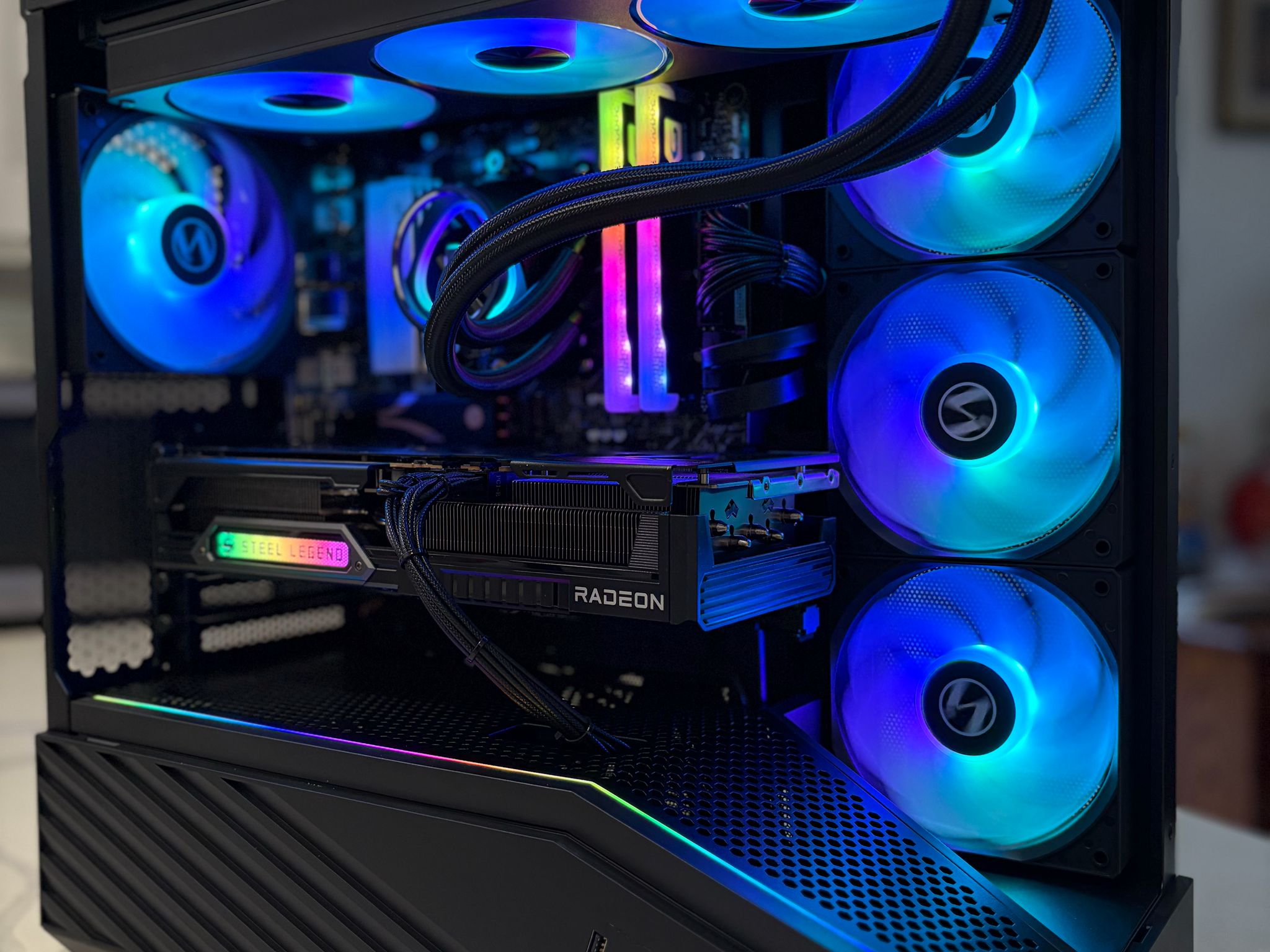 Gaming PC RX 9070 XT + RYZEN 7 9800X3D